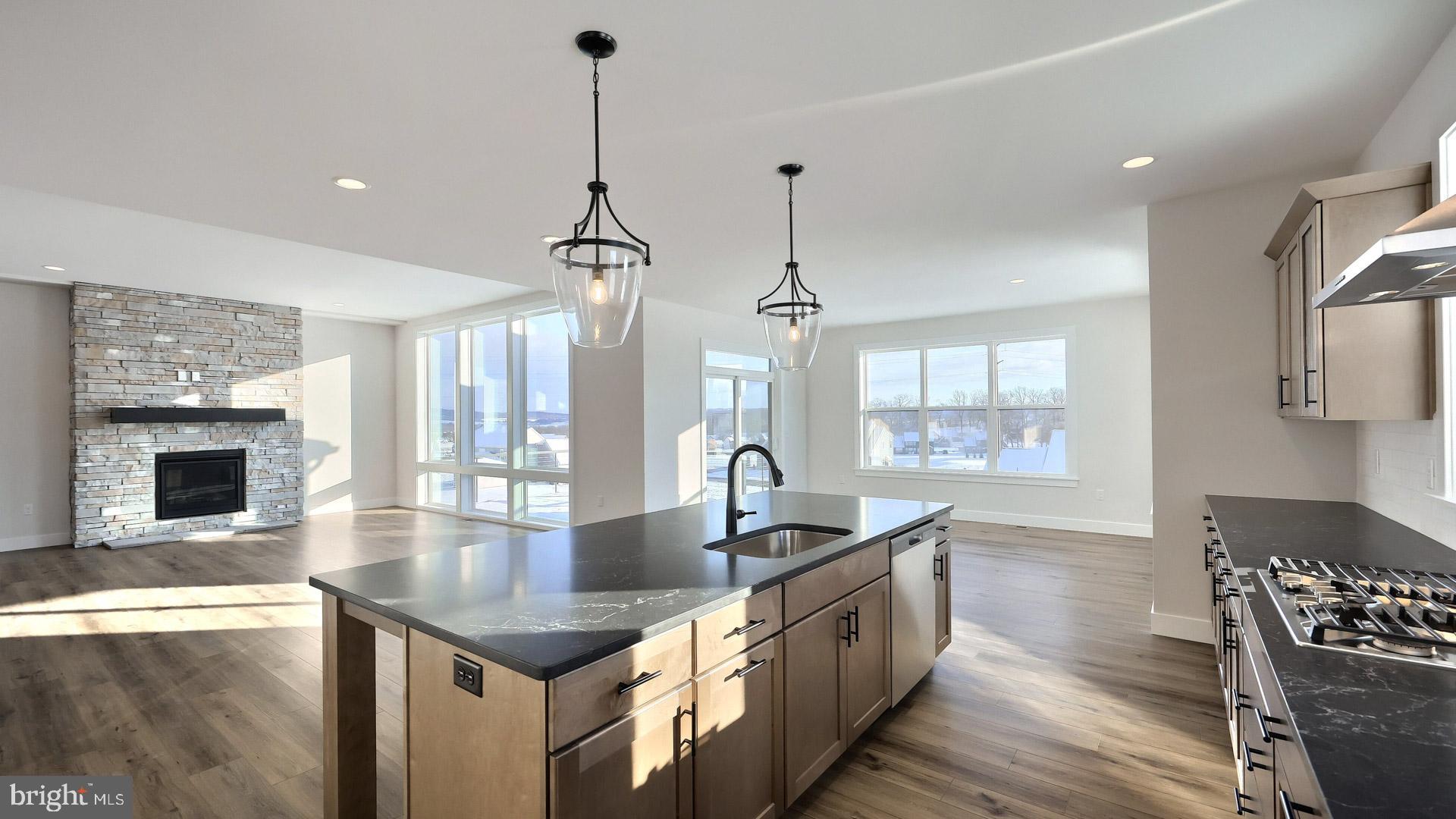 HAWK VALLEY - Residential