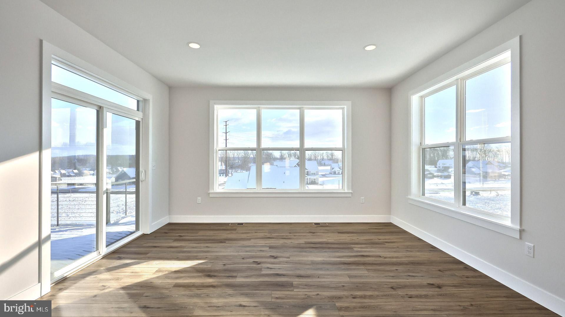 HAWK VALLEY - Residential