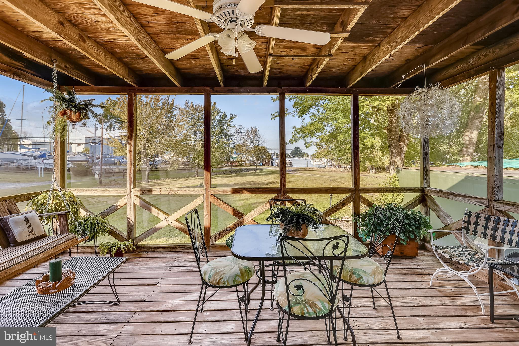 SHADY SIDE - Commercial Sale