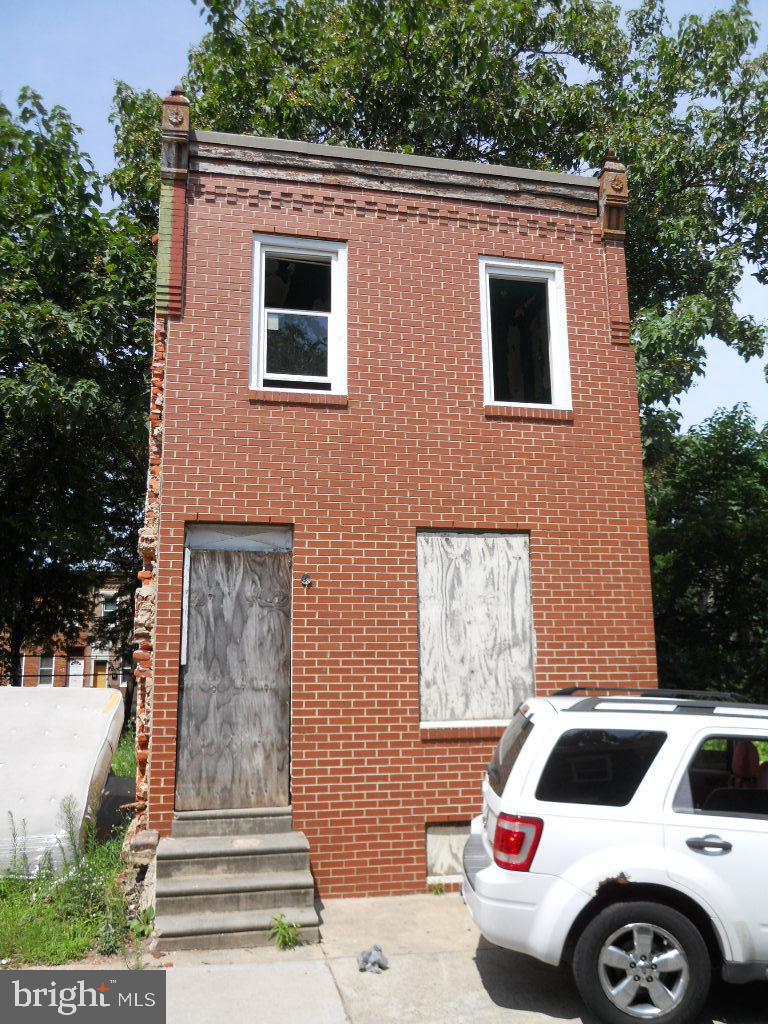Fantastic opportunity to be a part of the transformation of the lower North Philadelphia area. This is an investment area identified for growth. Invest now in this 2-story townhome zoned as RSA-5 Residential Single-Family Attached - 5. Needs major renovations, exterior inspection only, no entry allowed. Property being sold as-is, where-is. Surrounded by newer construction and is close to public transportation, schools, amenities and employment opportunities. Important - please review purchase offer instructions and disclosures or contact to receive a copy.