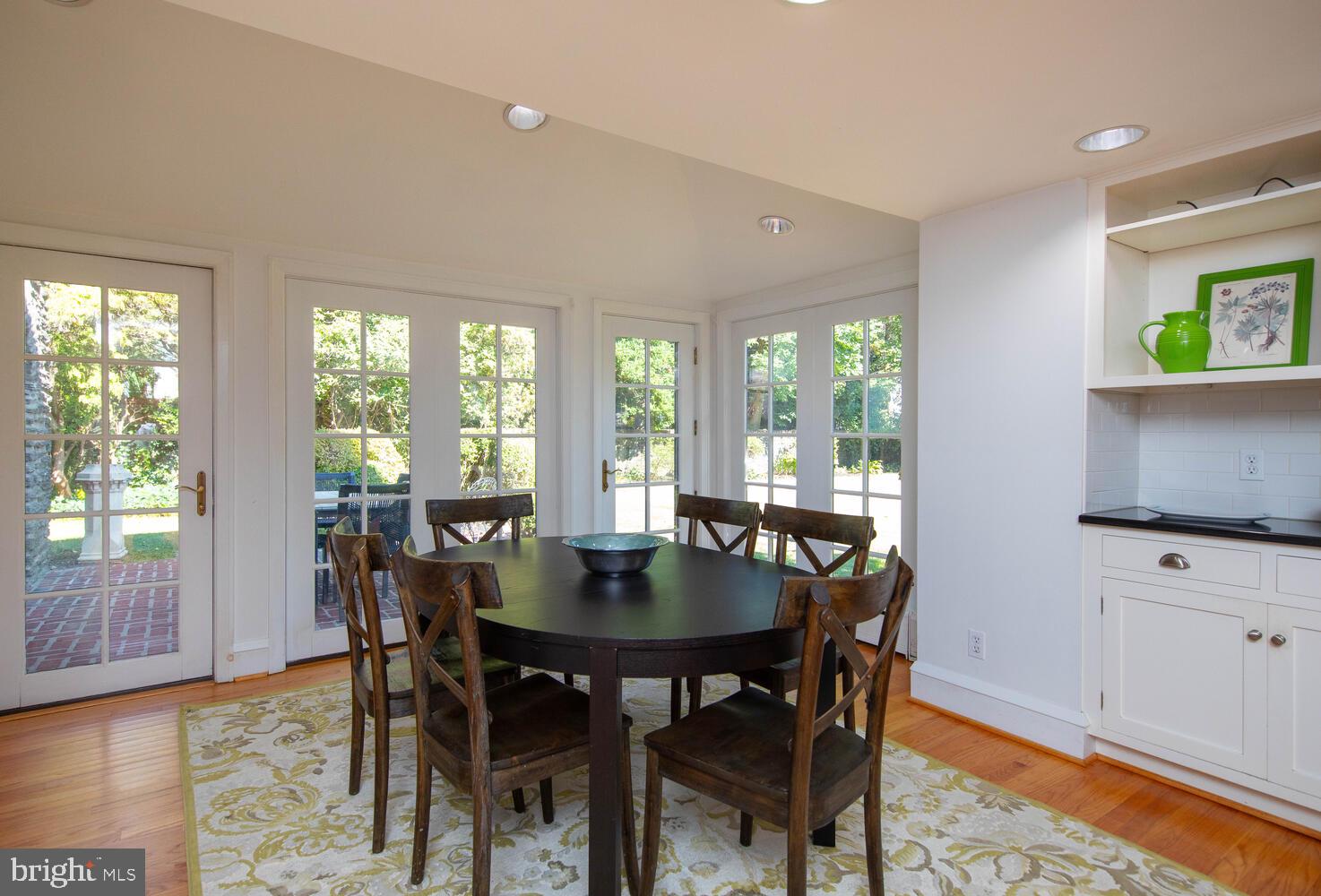 EAST FALLS - Residential