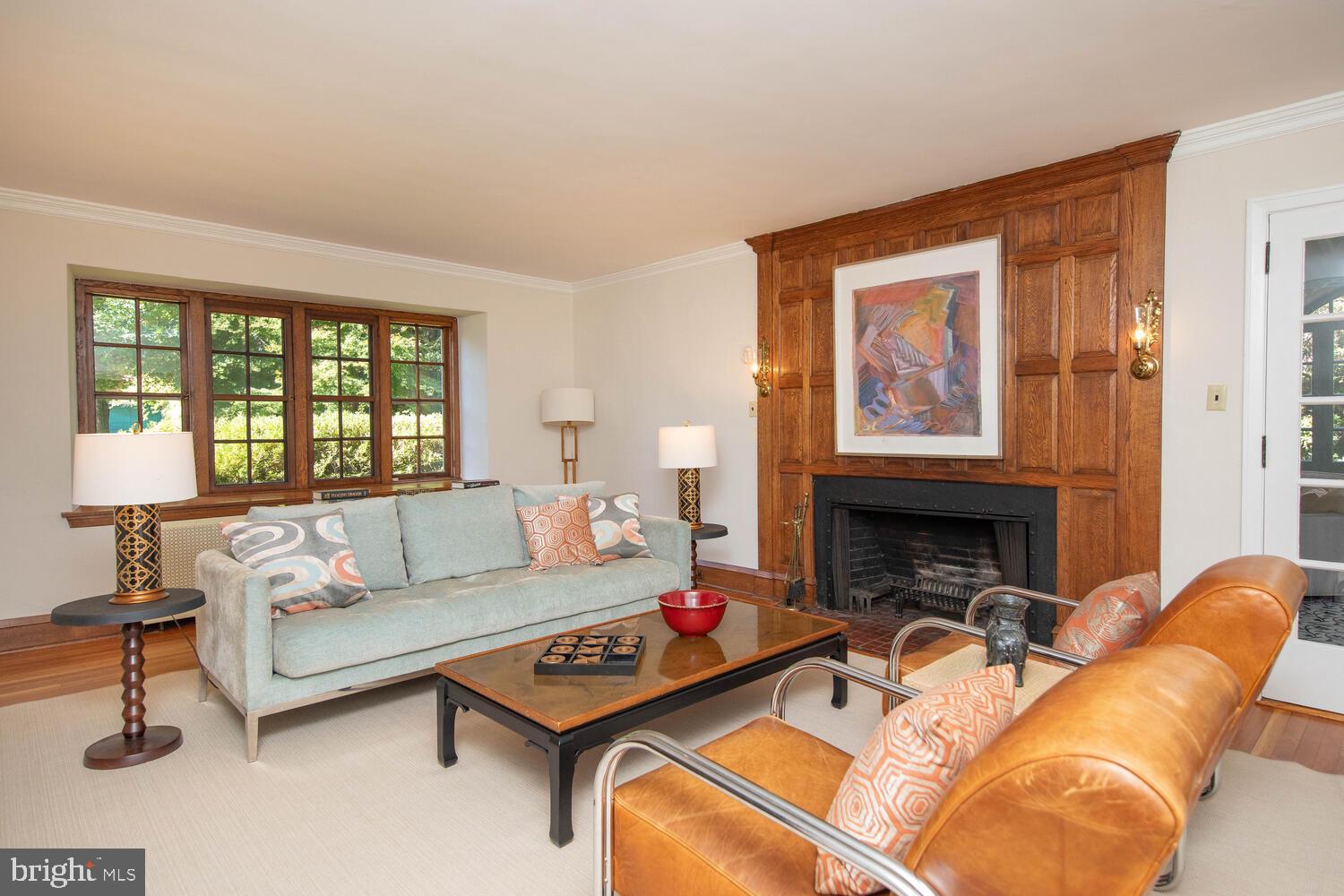 EAST FALLS - Residential