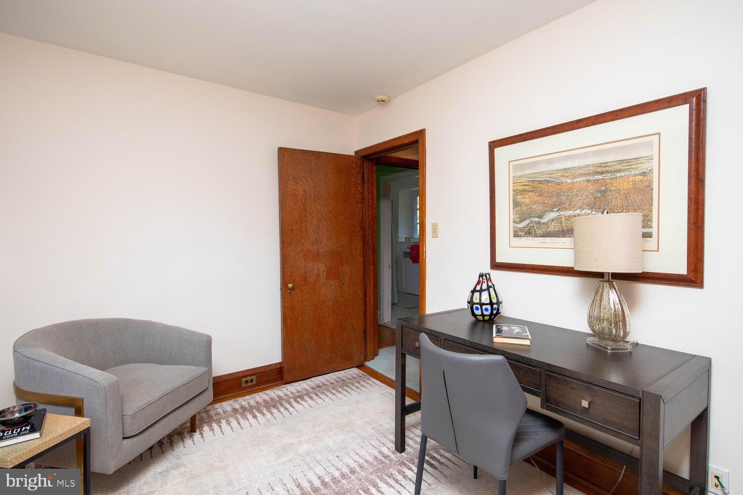 EAST FALLS - Residential