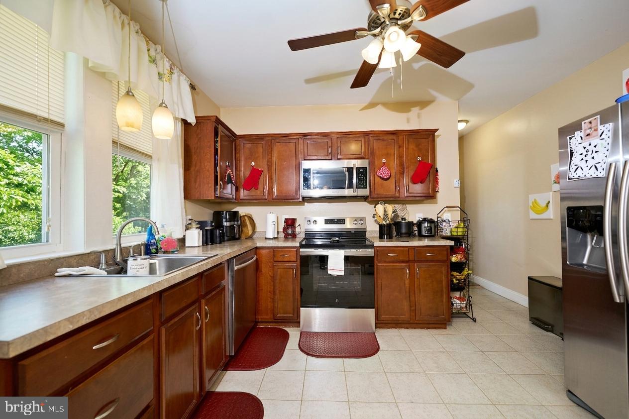 ALLISON HILL - Residential