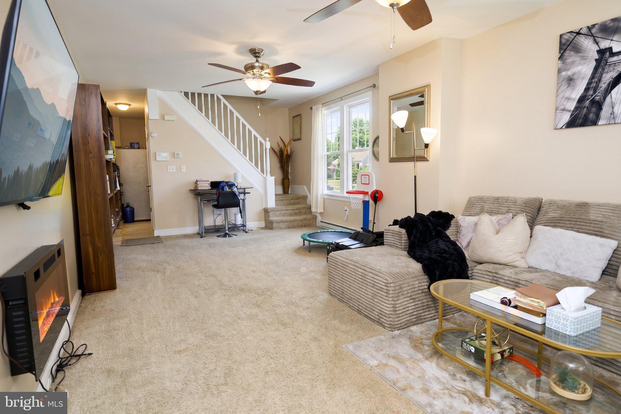 ALLISON HILL - Residential