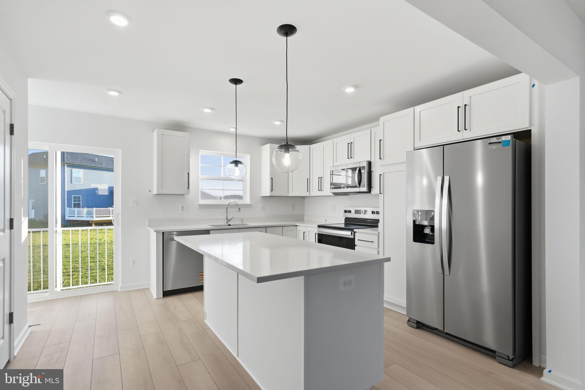 KING'S CROSSING - Residential