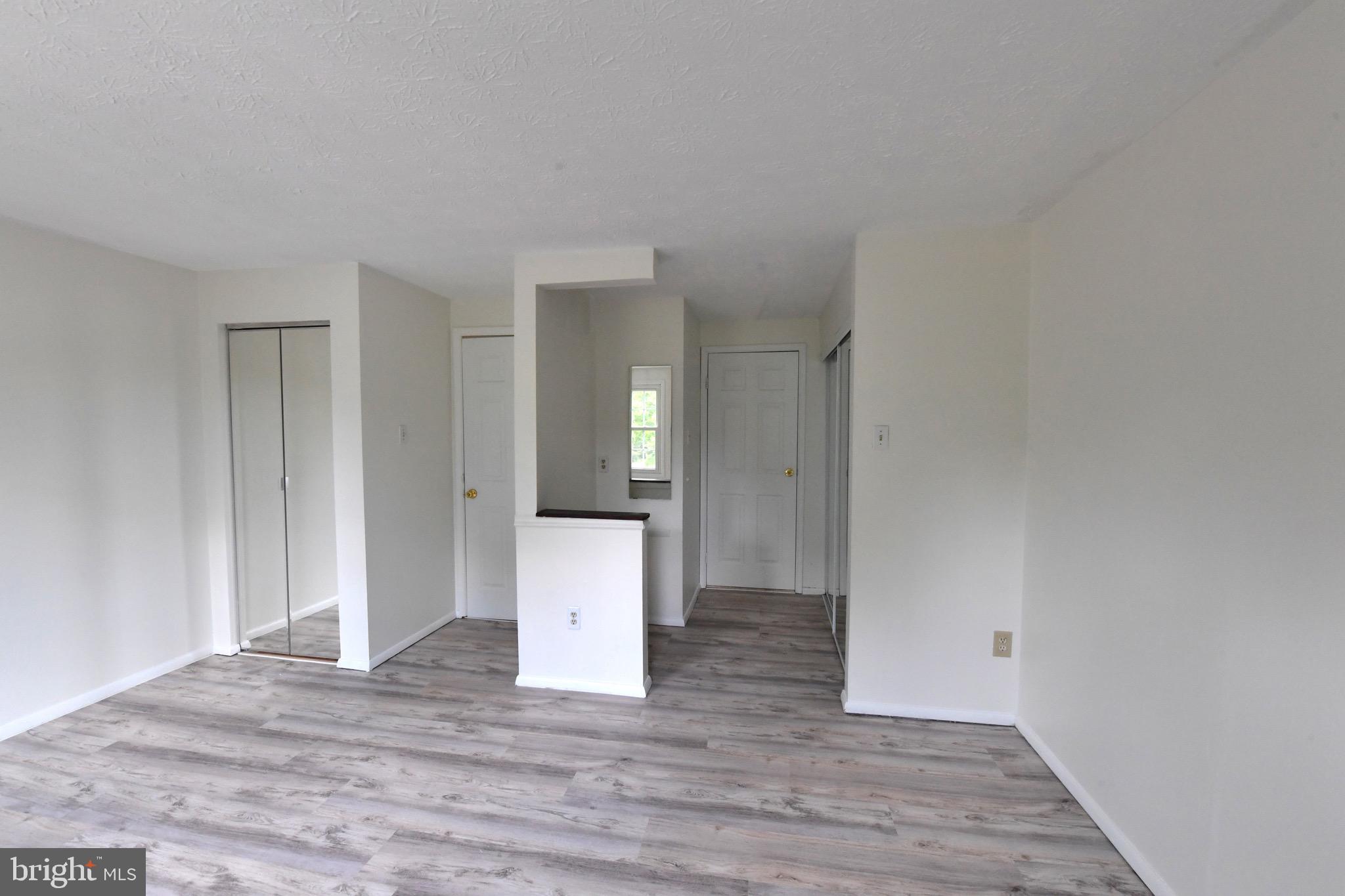 RESTON - Residential Lease