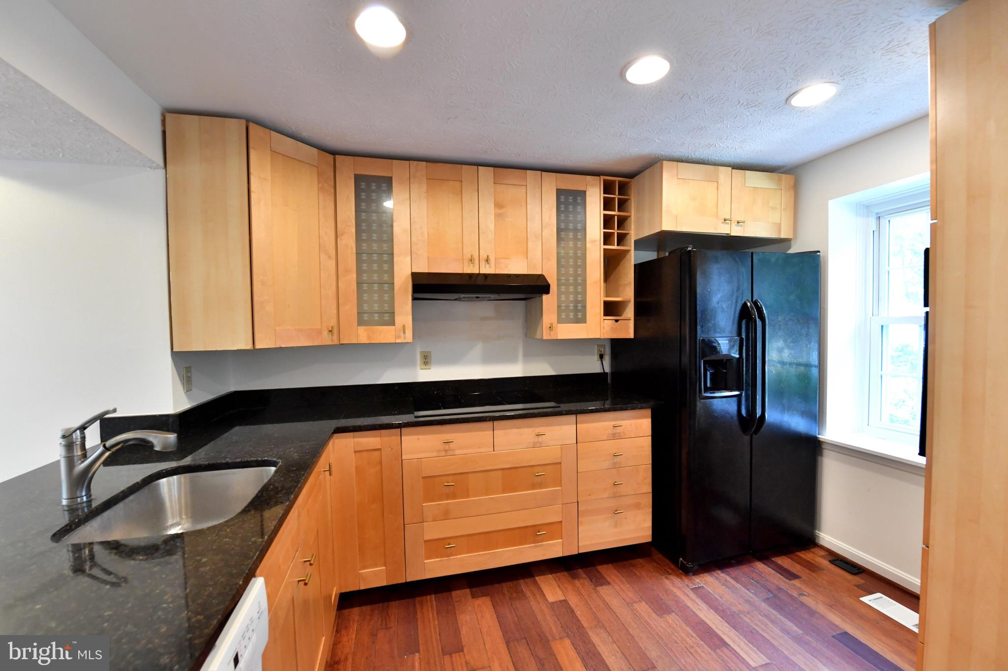 RESTON - Residential Lease