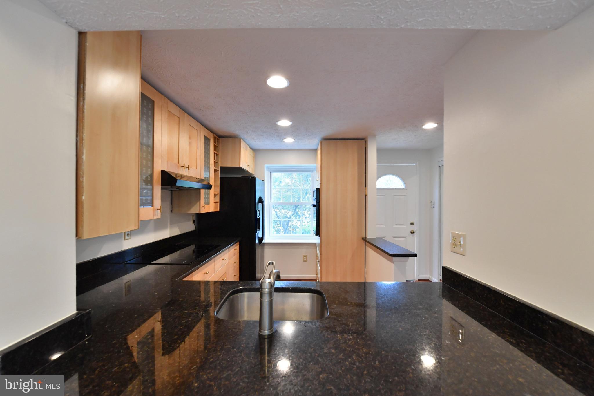 RESTON - Residential Lease