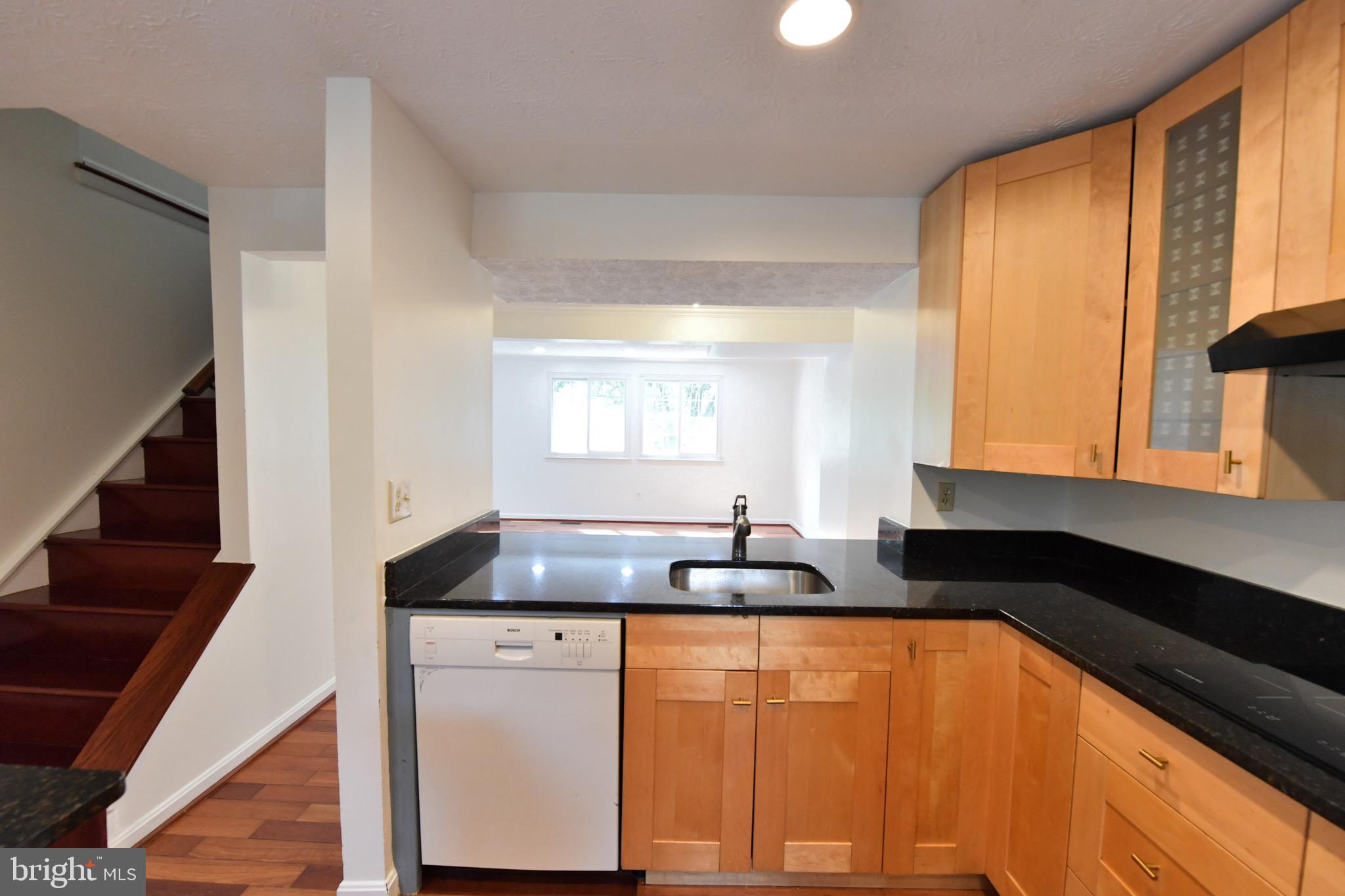 RESTON - Residential Lease