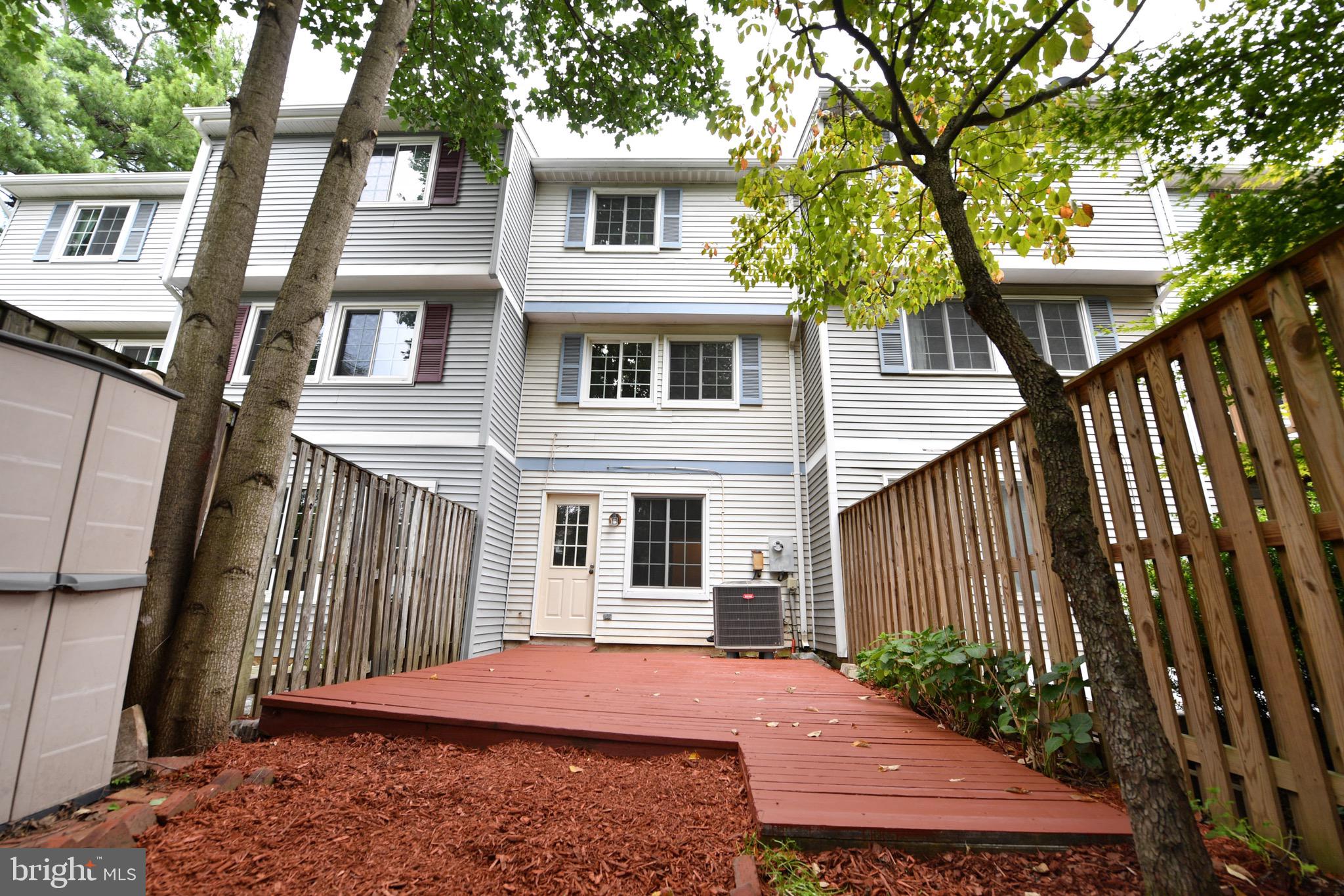 RESTON - Residential Lease