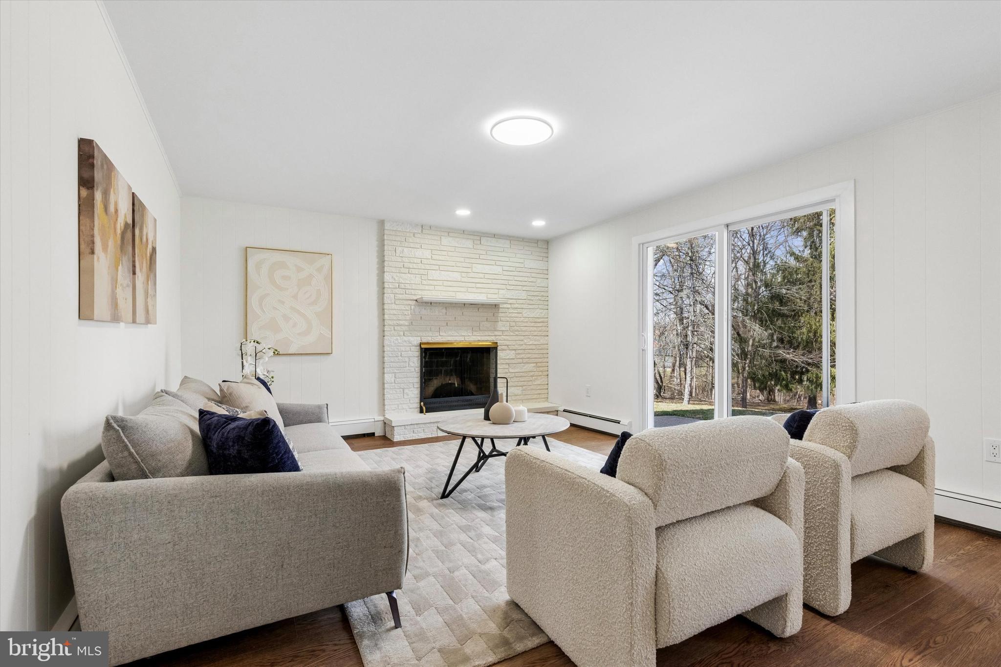 HILLCREST FARMS - Residential