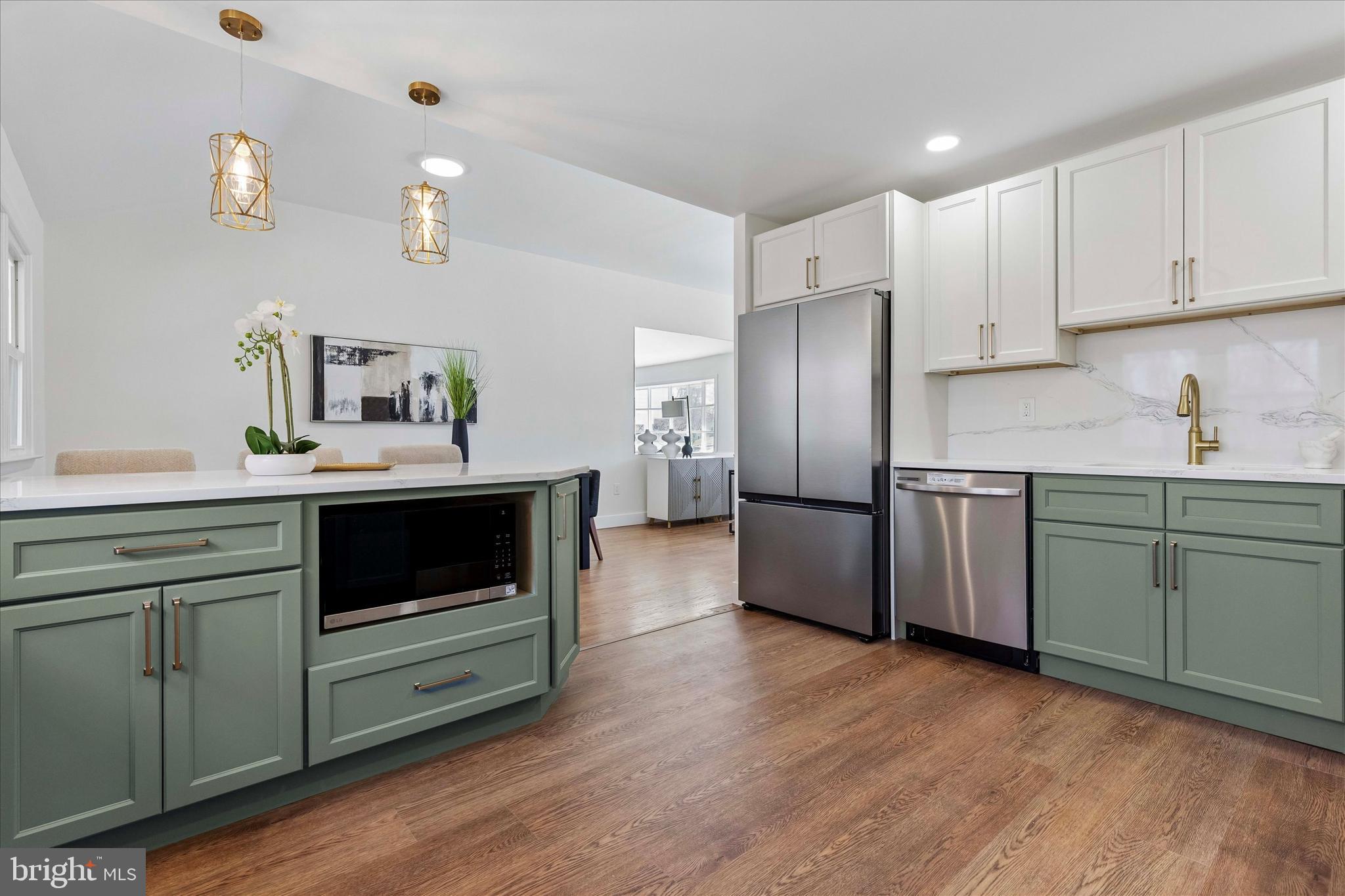 HILLCREST FARMS - Residential