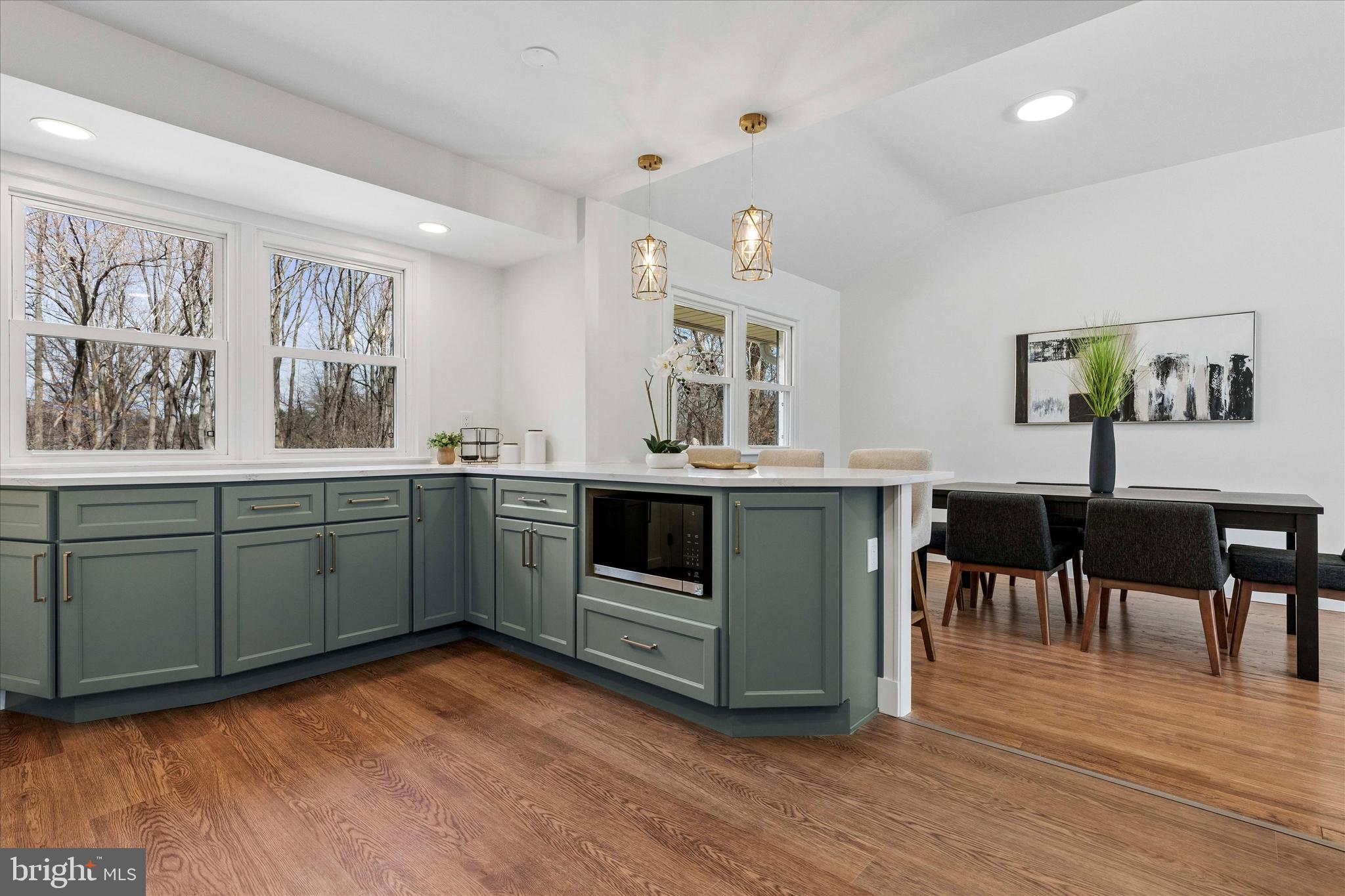 HILLCREST FARMS - Residential