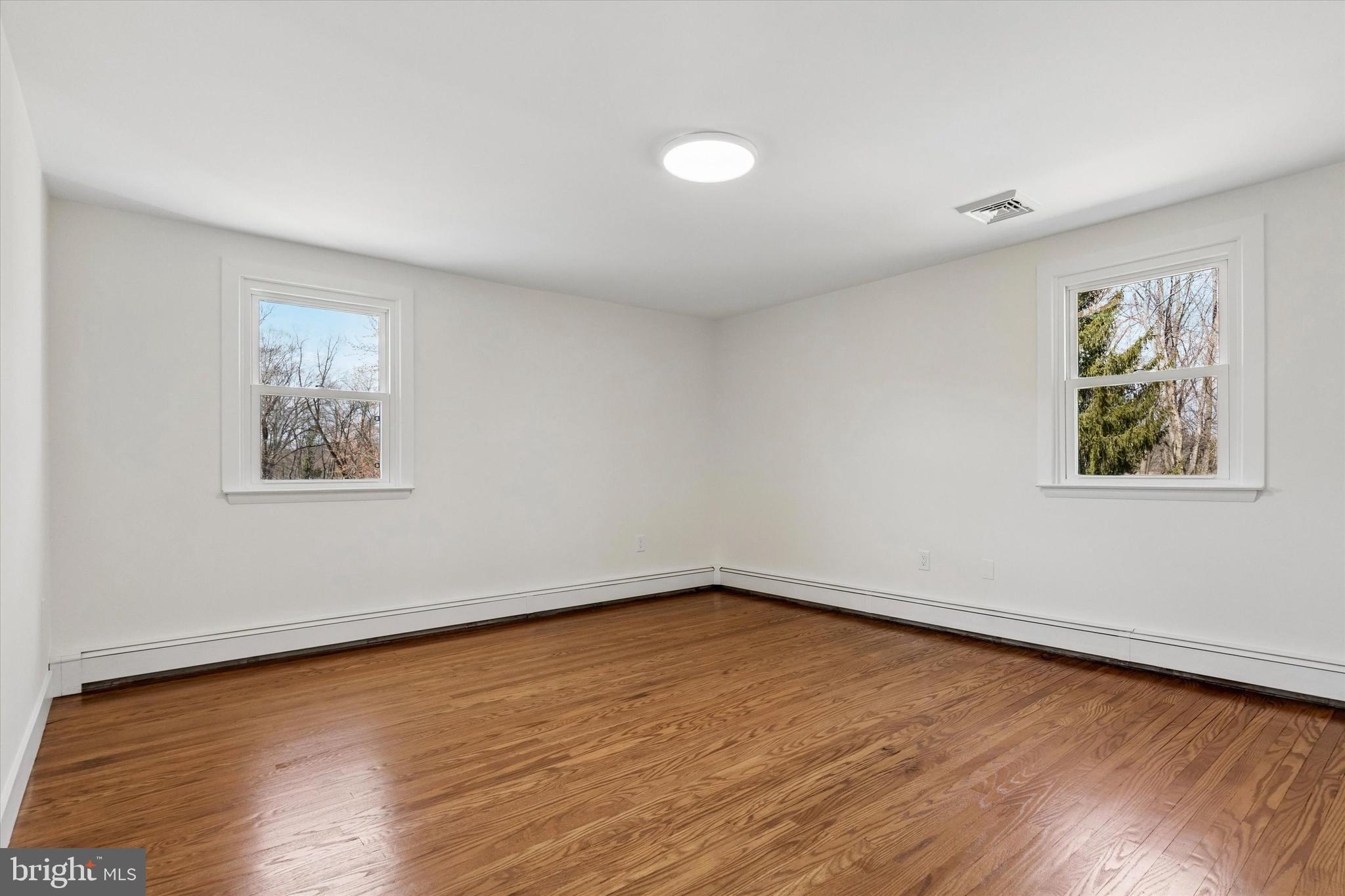 HILLCREST FARMS - Residential