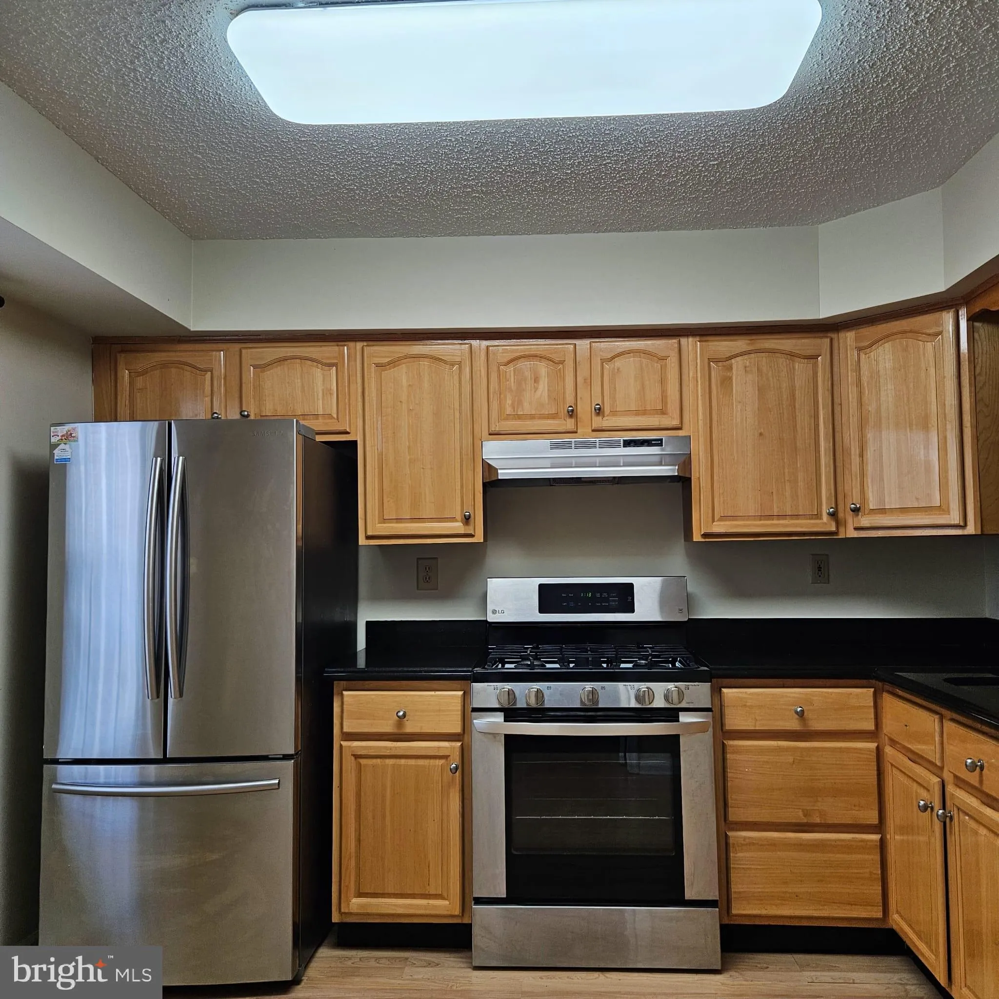 Princeton, New Jersey 08540, United States, 2 Bedrooms Bedrooms, ,2 BathroomsBathrooms,Residential,Contingent,117203