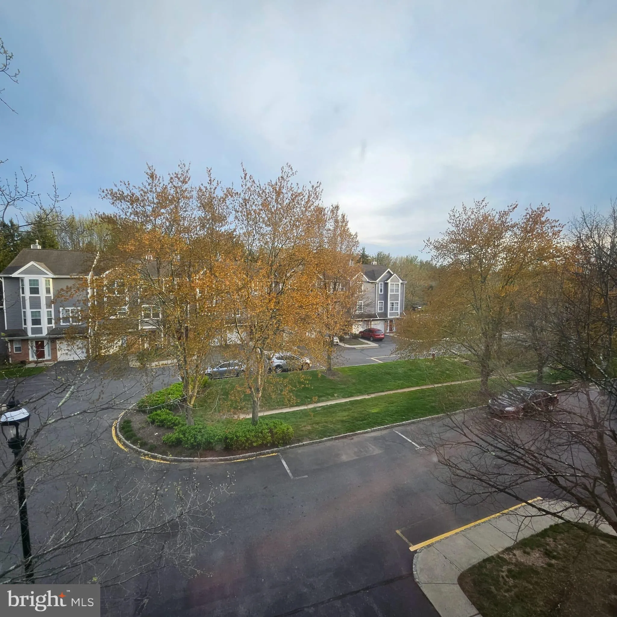 Princeton, New Jersey 08540, United States, 2 Bedrooms Bedrooms, ,2 BathroomsBathrooms,Residential,Contingent,117203