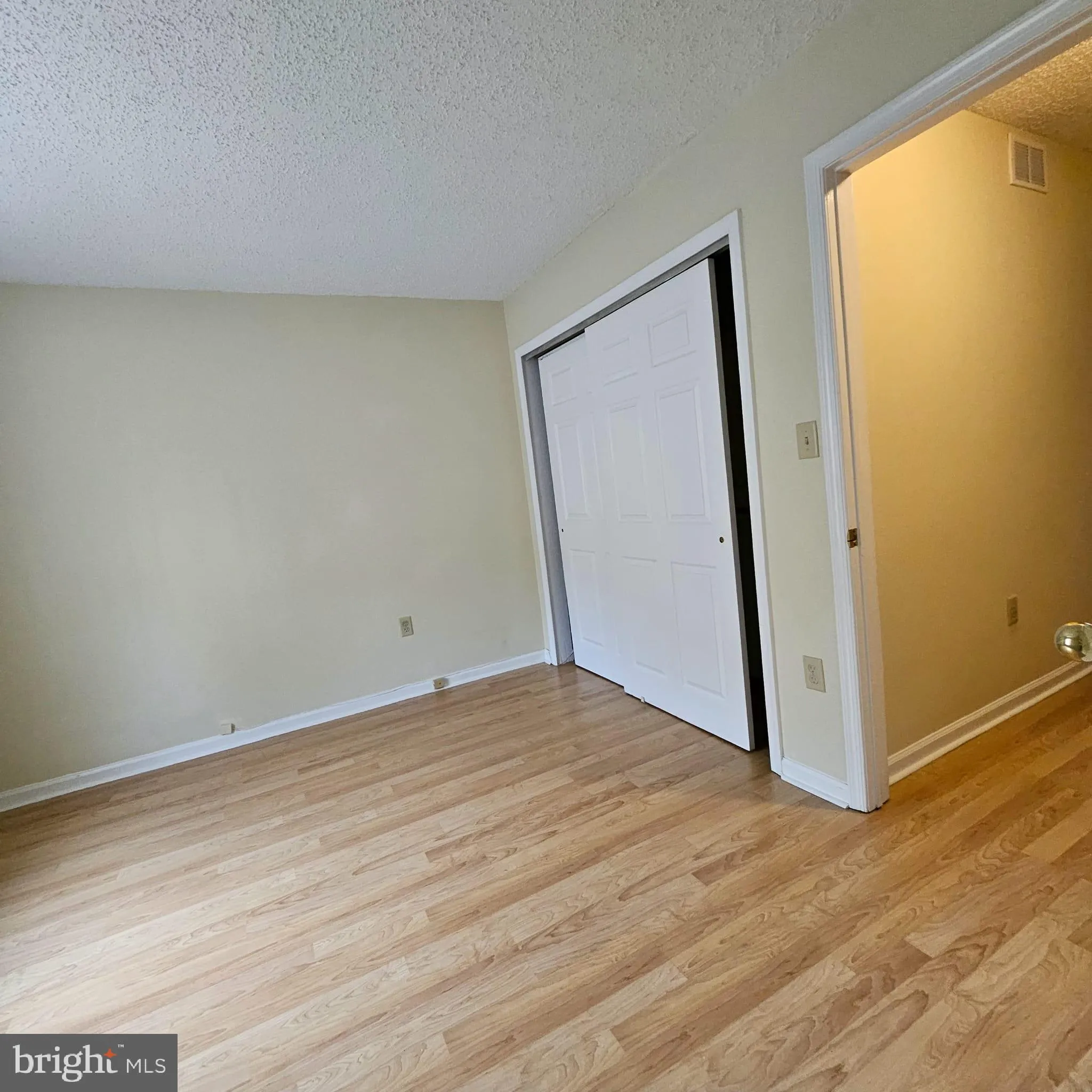 Princeton, New Jersey 08540, United States, 2 Bedrooms Bedrooms, ,2 BathroomsBathrooms,Residential,Contingent,117203