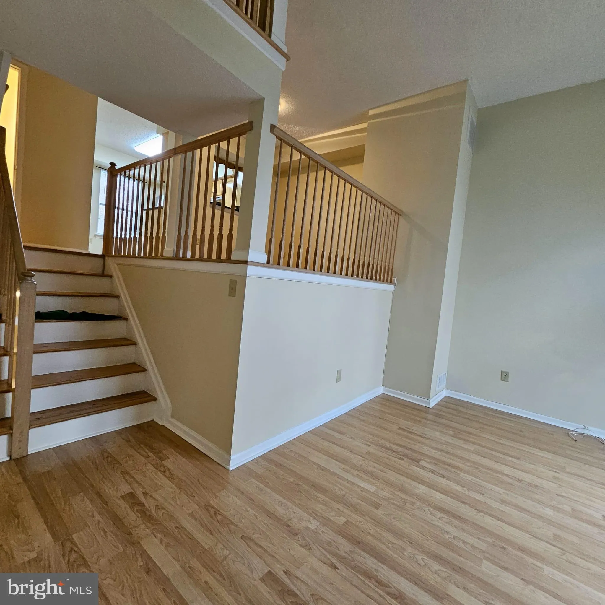 Princeton, New Jersey 08540, United States, 2 Bedrooms Bedrooms, ,2 BathroomsBathrooms,Residential,Contingent,117203