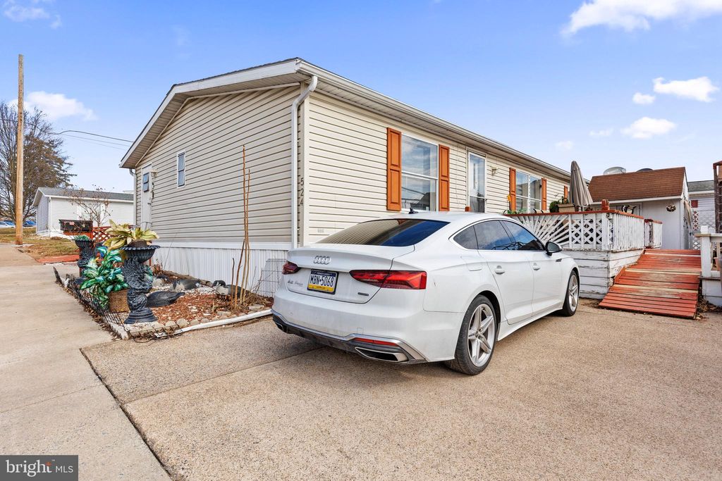 Photo of 524 N Pine Street, MIDDLETOWN, PA 17057 (MLS # PADA2056788)