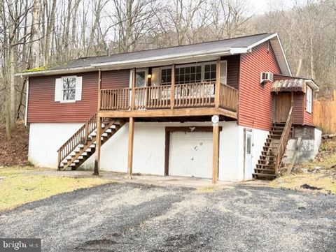 1165 E CATAWISSA STREET NESQUEHONING PA 18240