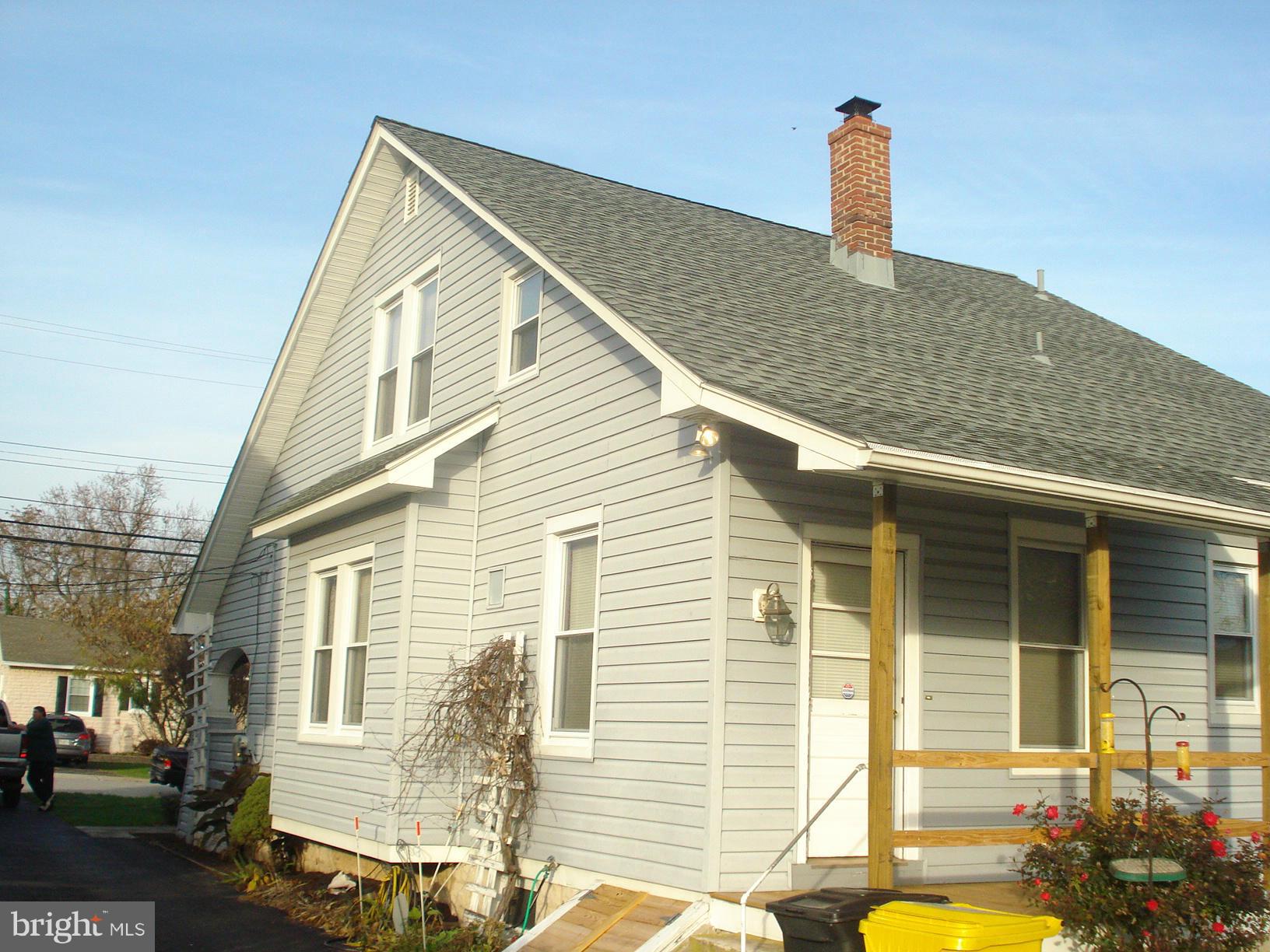 CROMWELL MANOR - Residential