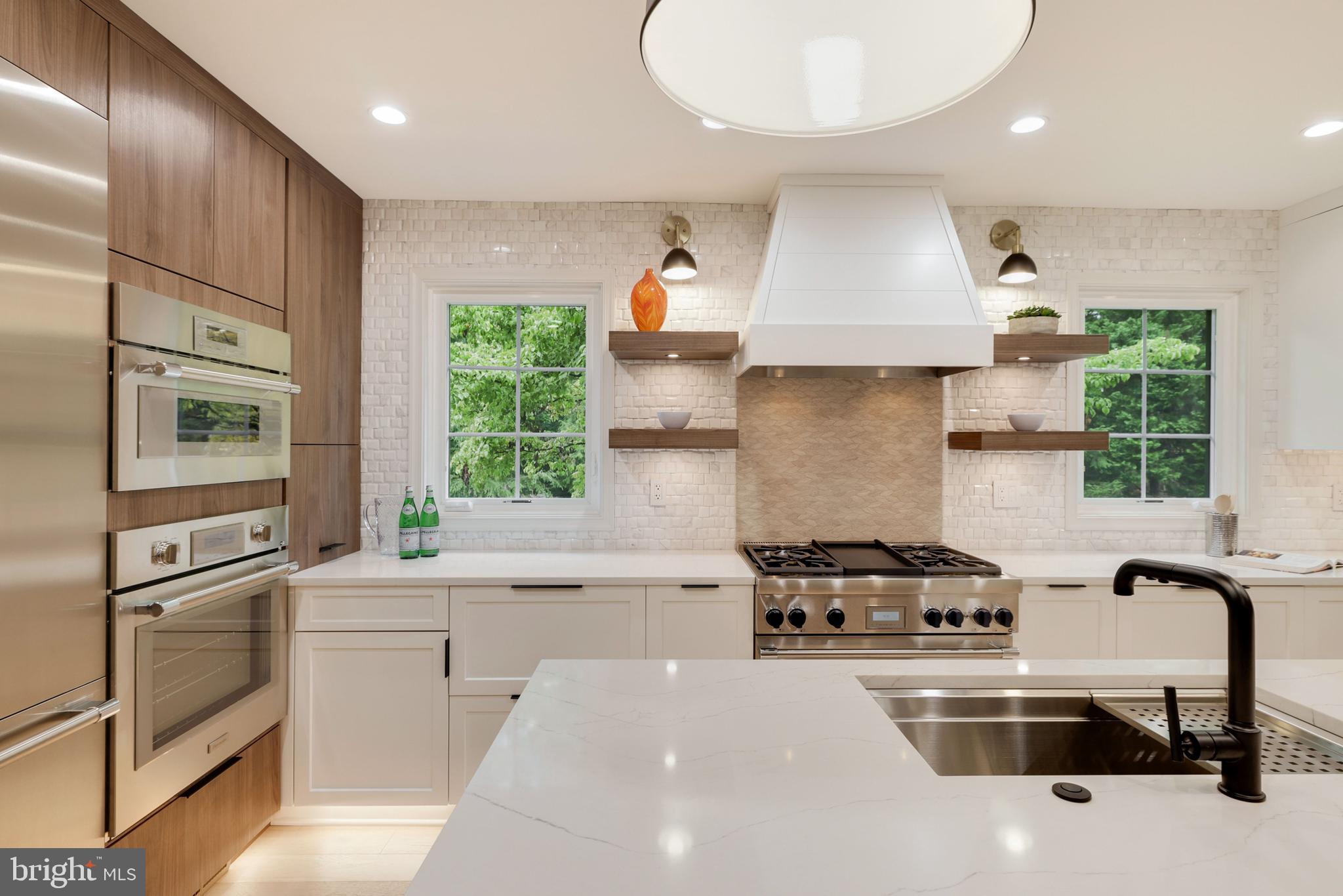 FALCONHURST - Residential