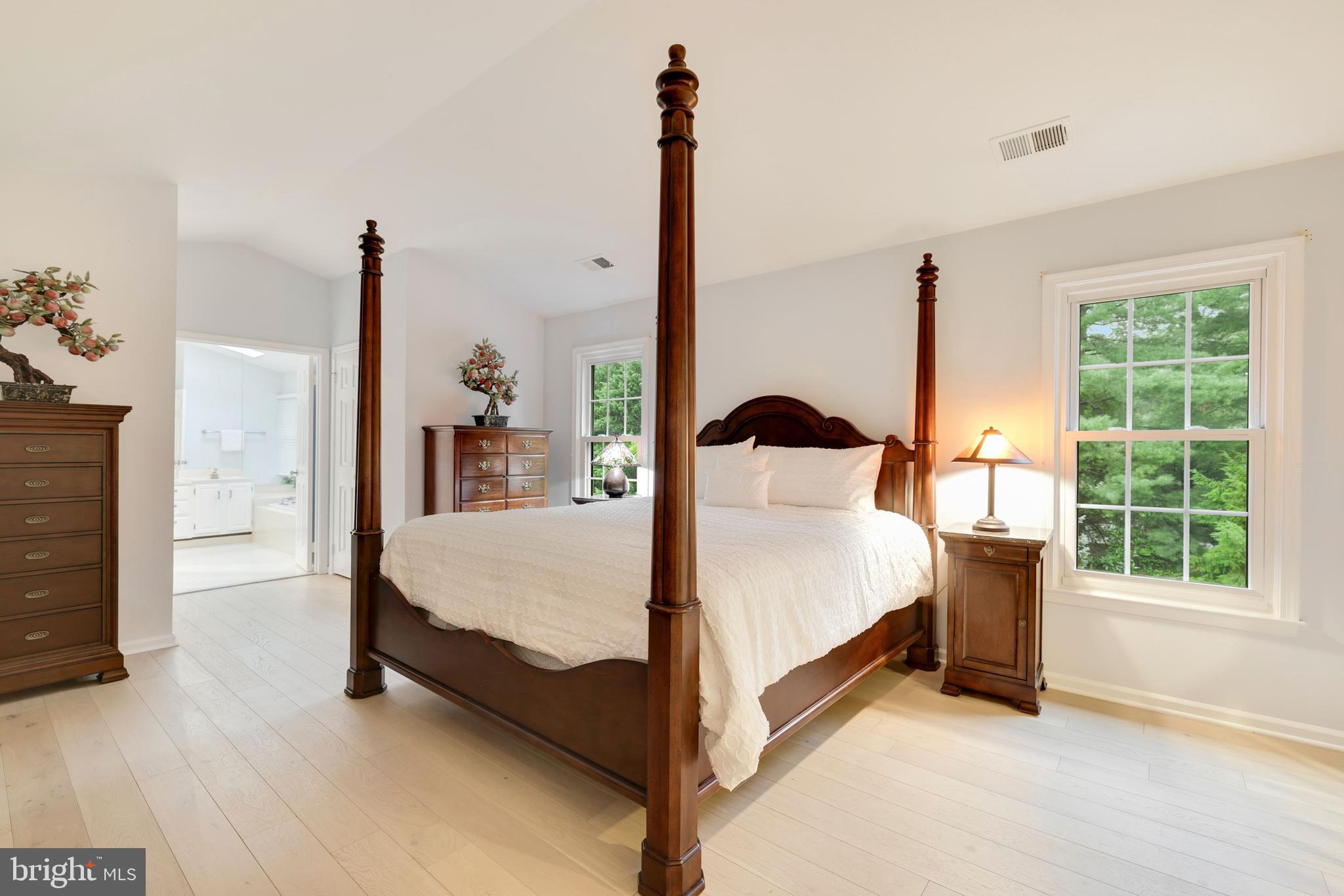 FALCONHURST - Residential