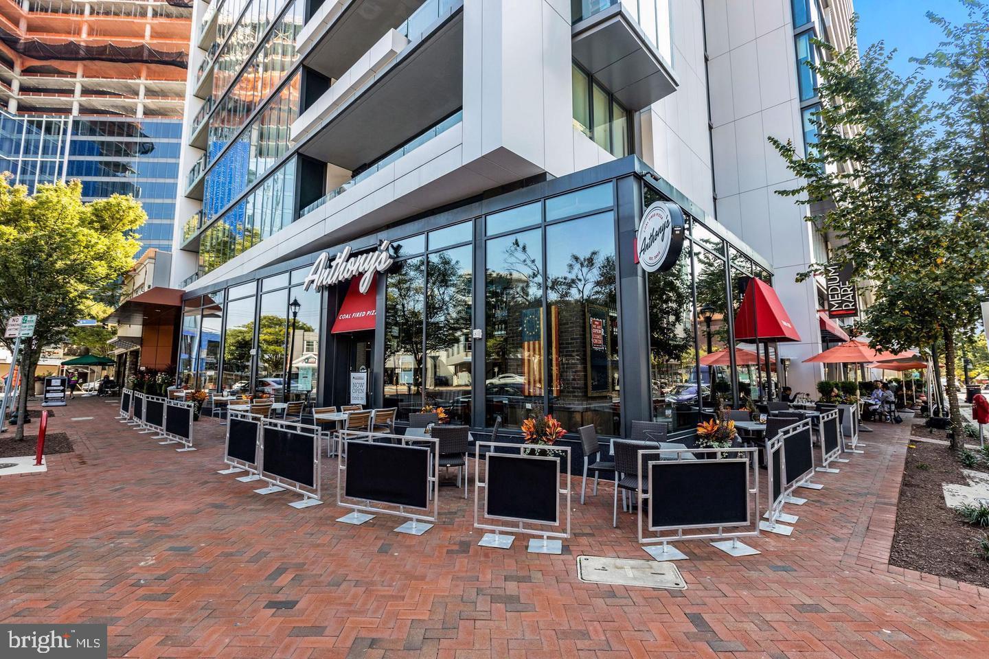 FALCONHURST - Residential