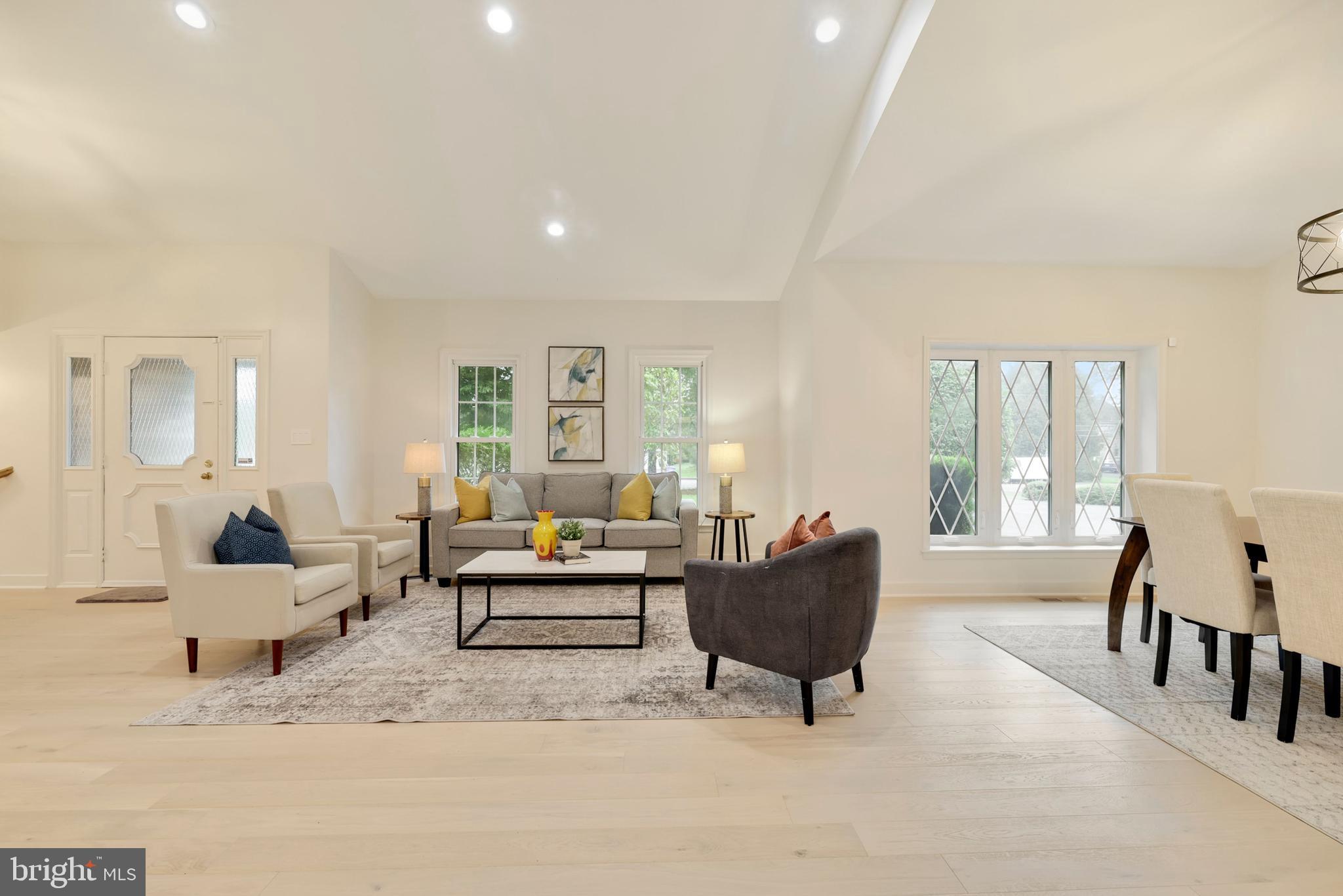 FALCONHURST - Residential