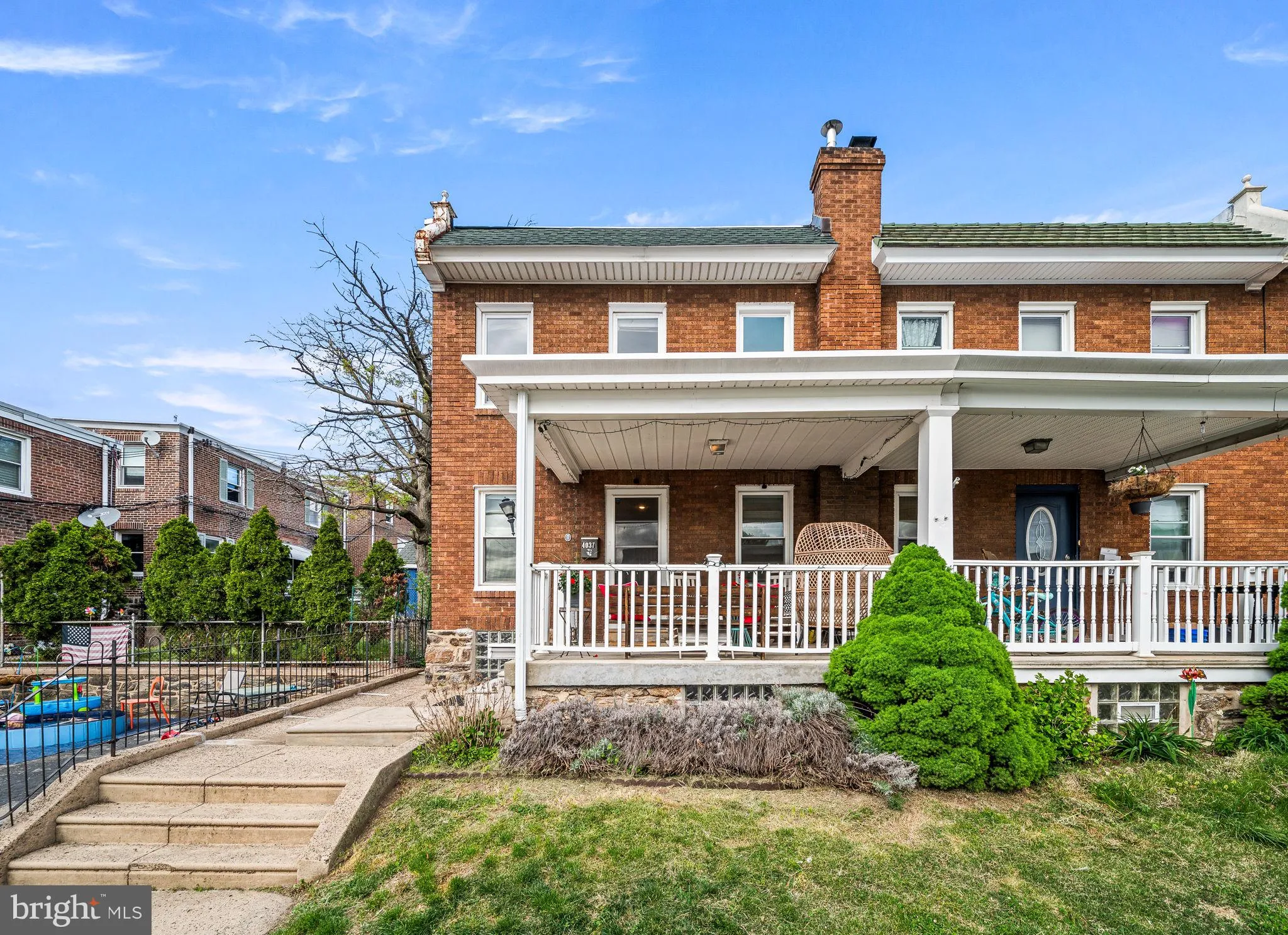 Philadelphia, Pennsylvania 19128, United States, 3 Bedrooms Bedrooms, ,2 BathroomsBathrooms,Residential,Contingent,122930