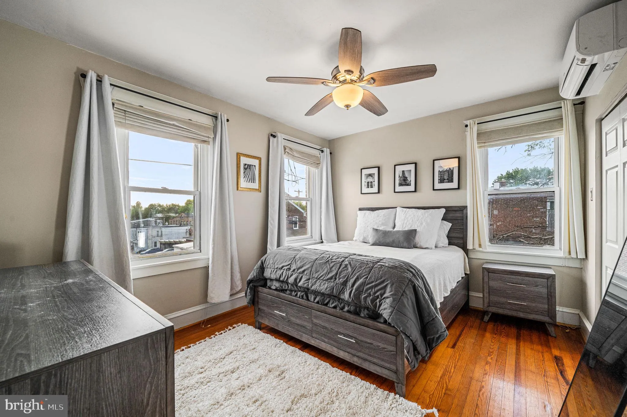 Philadelphia, Pennsylvania 19128, United States, 3 Bedrooms Bedrooms, ,2 BathroomsBathrooms,Residential,Contingent,122930