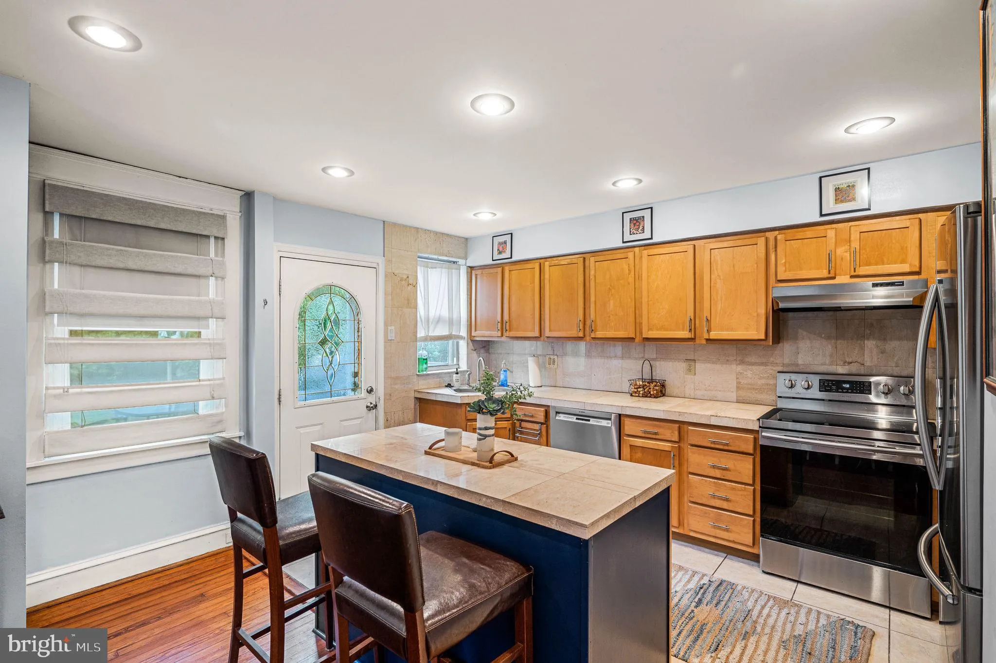 Philadelphia, Pennsylvania 19128, United States, 3 Bedrooms Bedrooms, ,2 BathroomsBathrooms,Residential,Contingent,122930