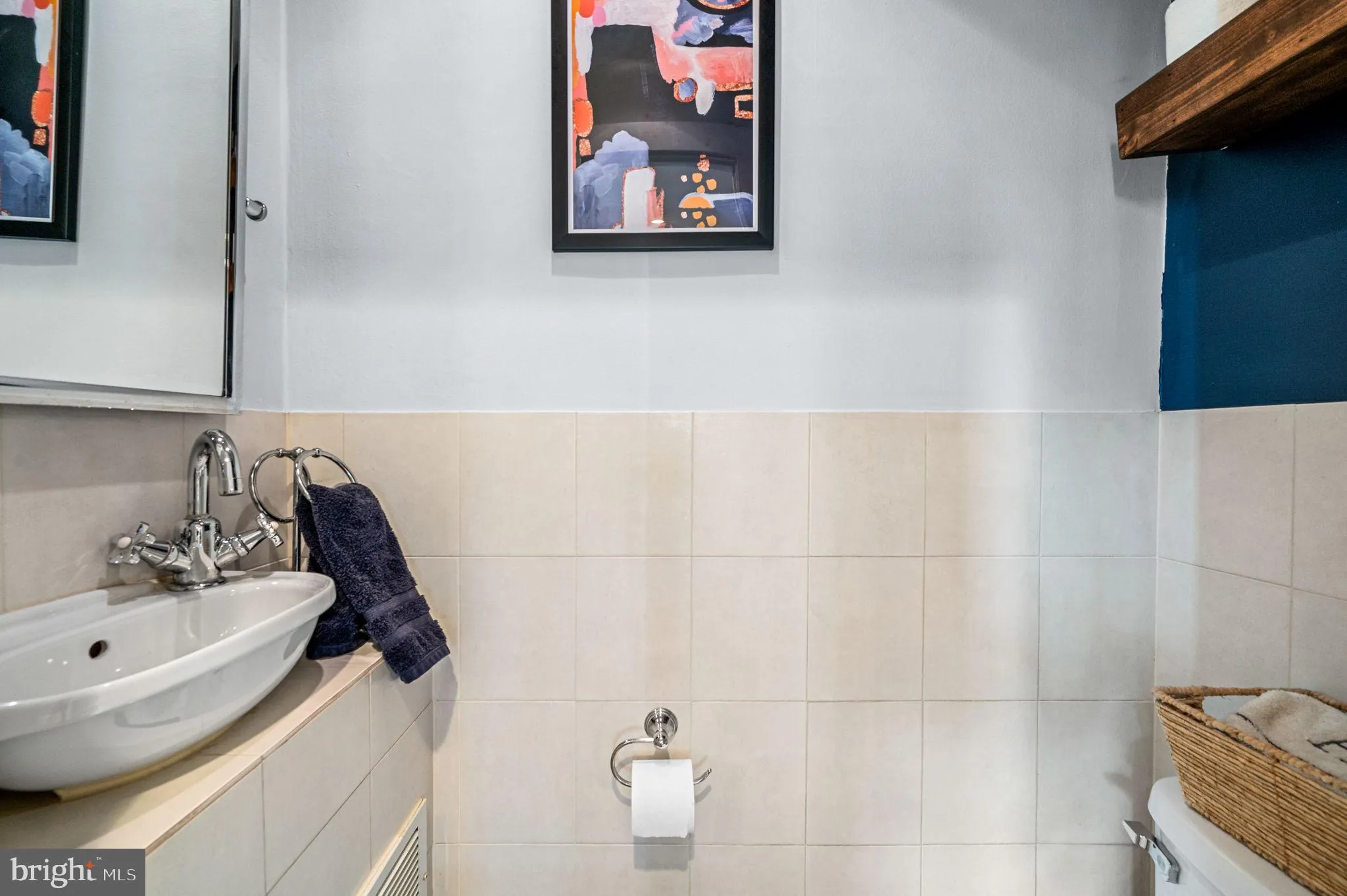 Philadelphia, Pennsylvania 19128, United States, 3 Bedrooms Bedrooms, ,2 BathroomsBathrooms,Residential,Contingent,122930