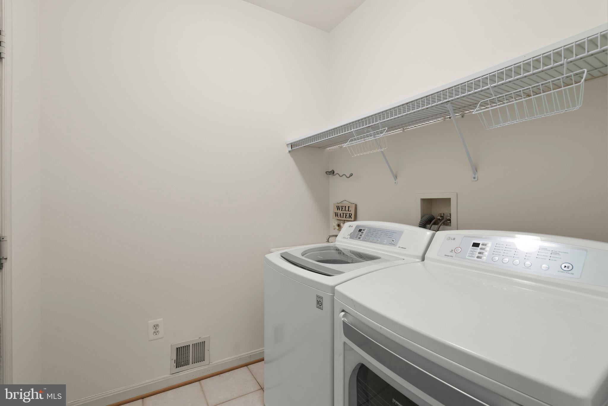 TRACEYS CREEK - Residential