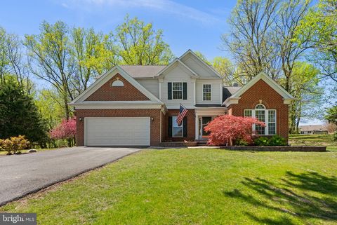 Photo of 6015 Traceys Landing Road, TRACYS LANDING, MD 20779 (MLS # MDAA2135730)