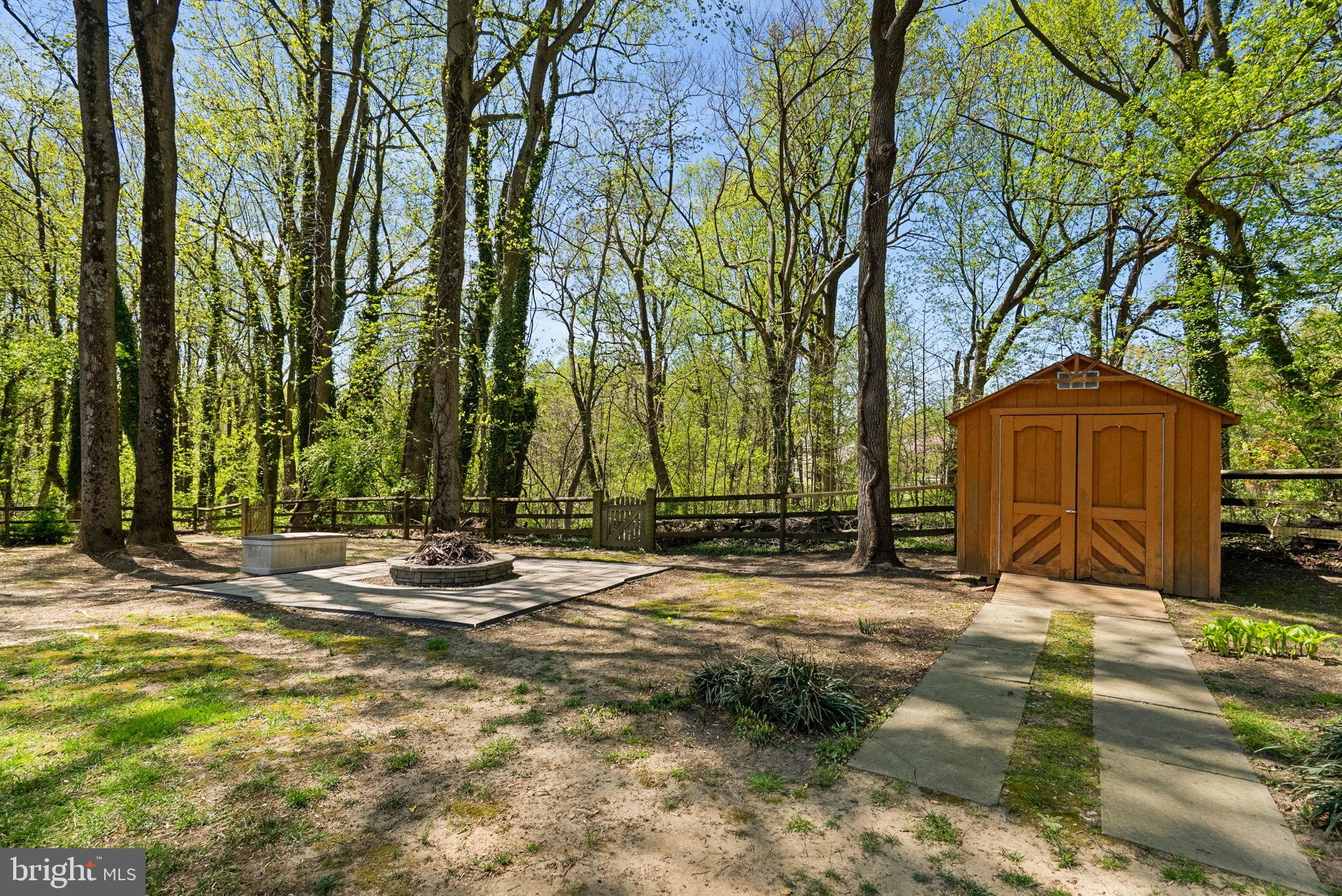 TRACEYS CREEK - Residential