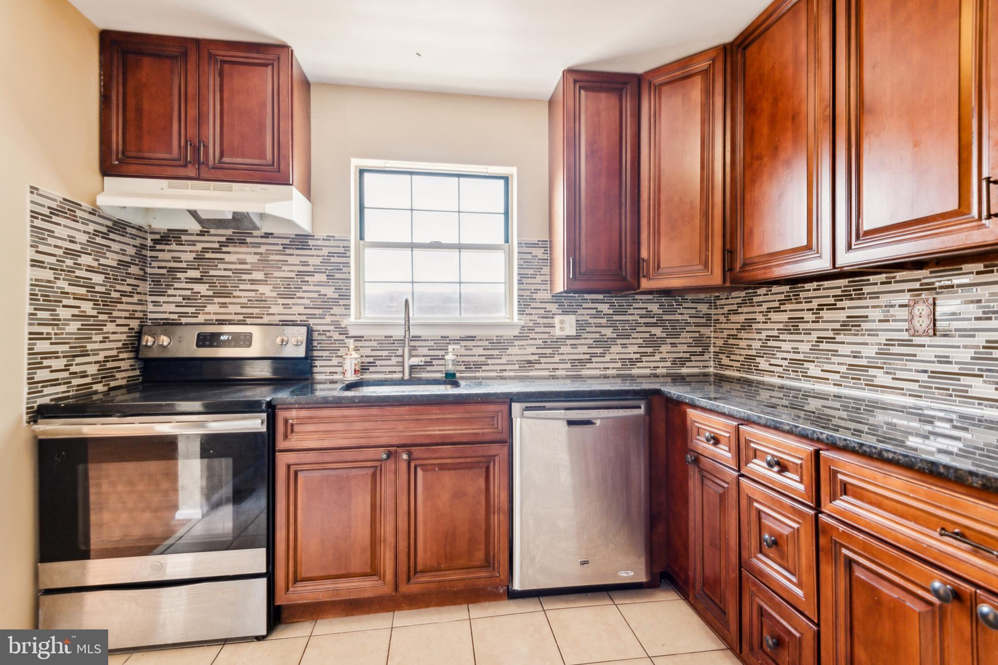 ENTERPRISE KNOLLS-PLAT S - Residential