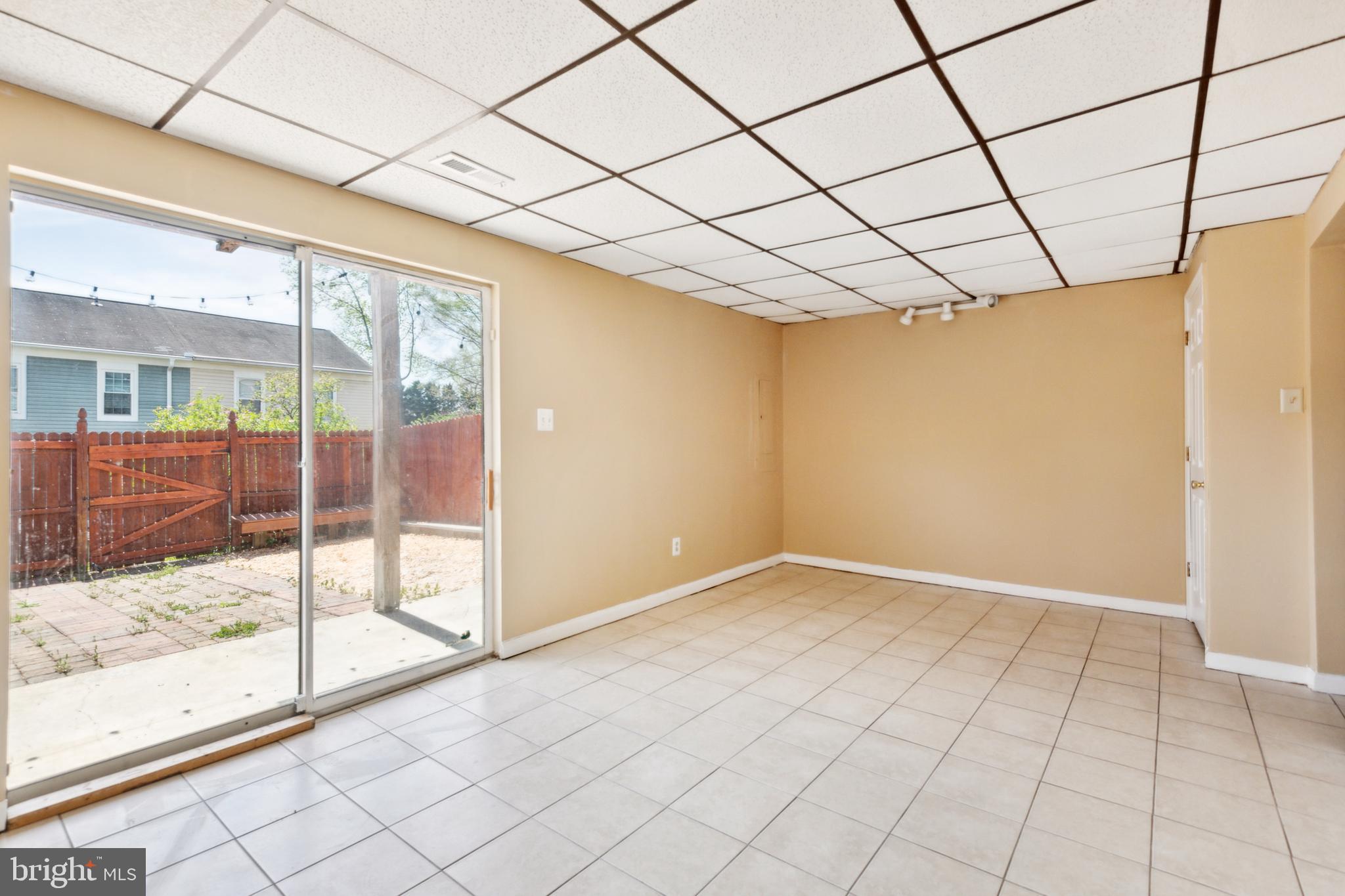 ENTERPRISE KNOLLS-PLAT S - Residential