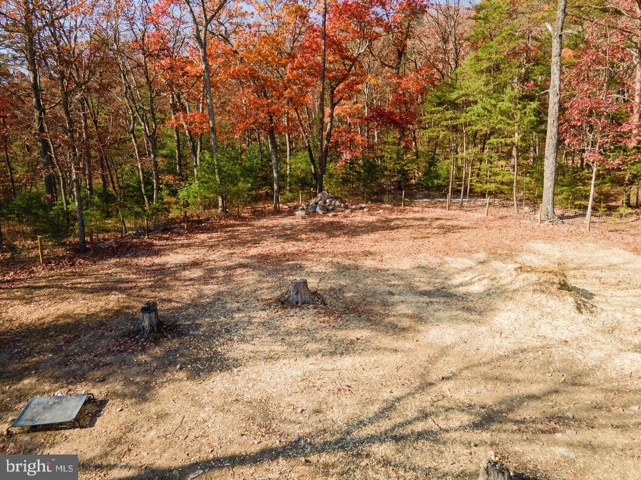 SERENITY RIDGE - Land