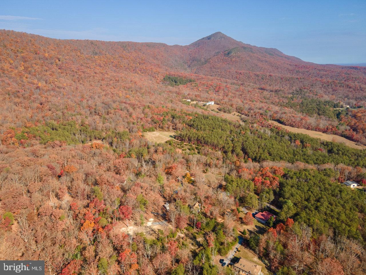 SERENITY RIDGE - Land