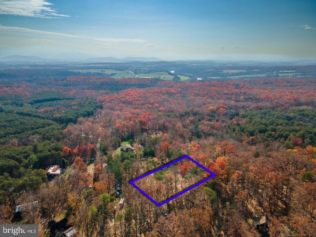 SERENITY RIDGE - Land