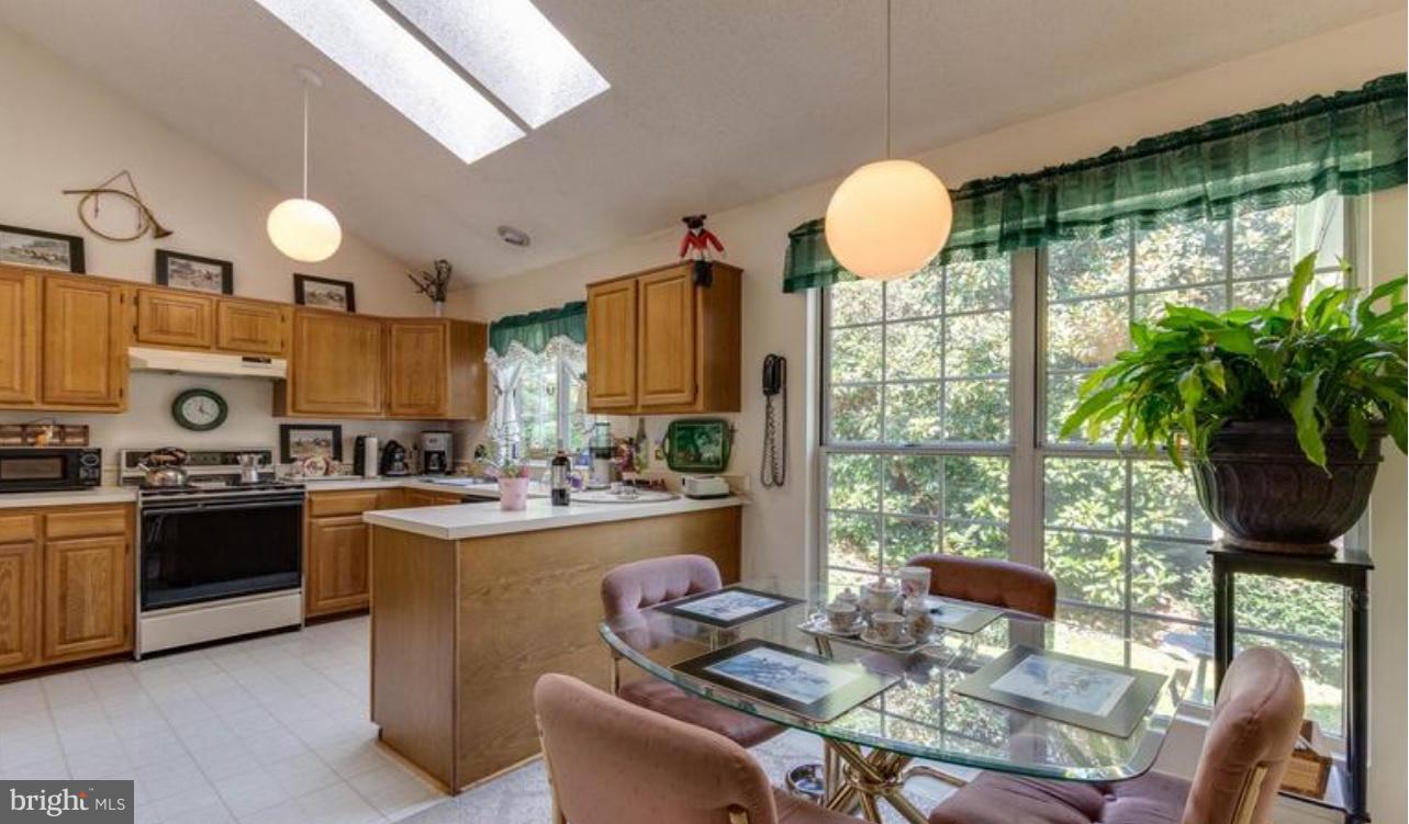 FOXRIDGE - Residential Lease