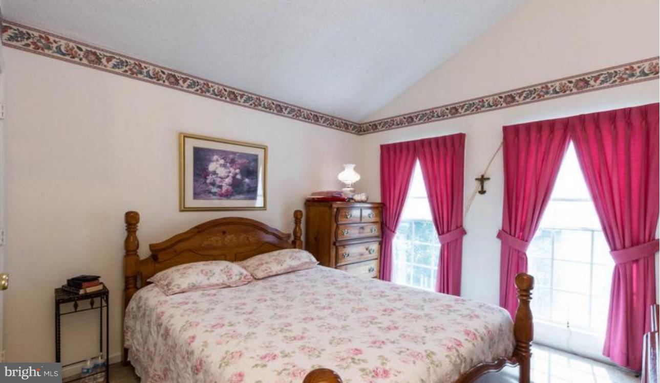 FOXRIDGE - Residential Lease