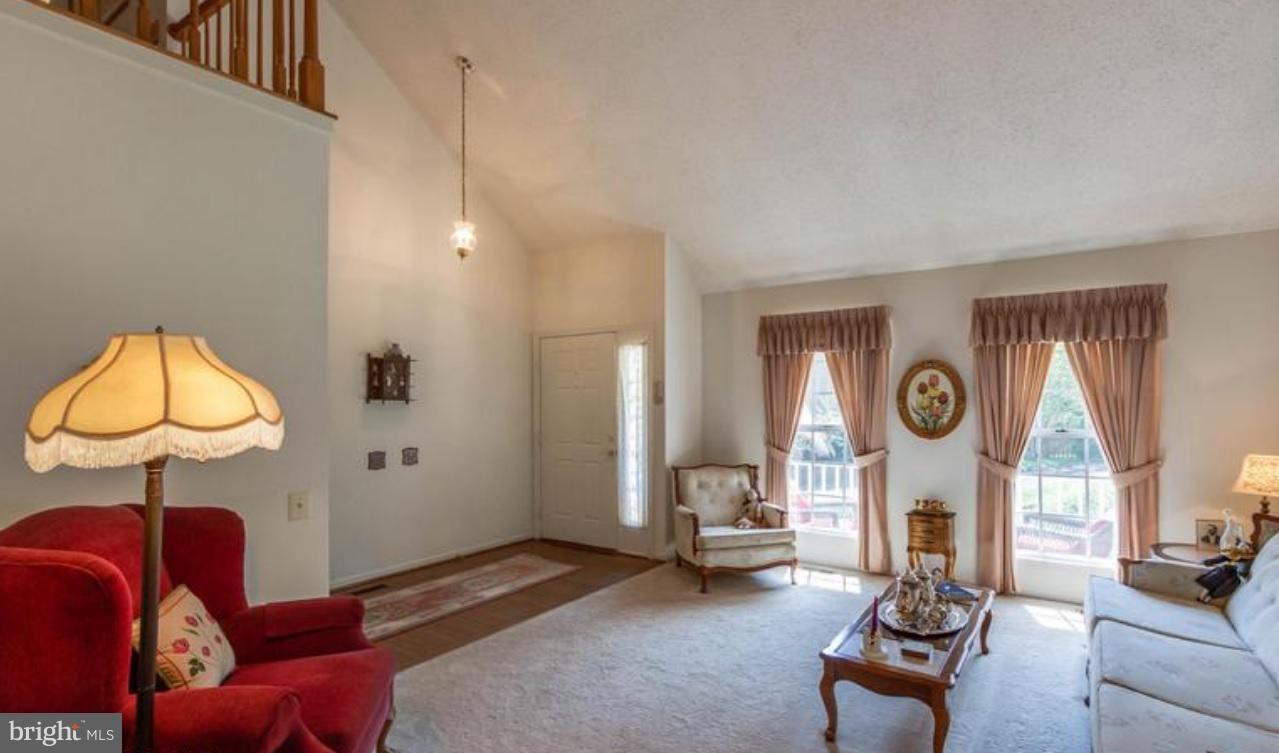 FOXRIDGE - Residential Lease