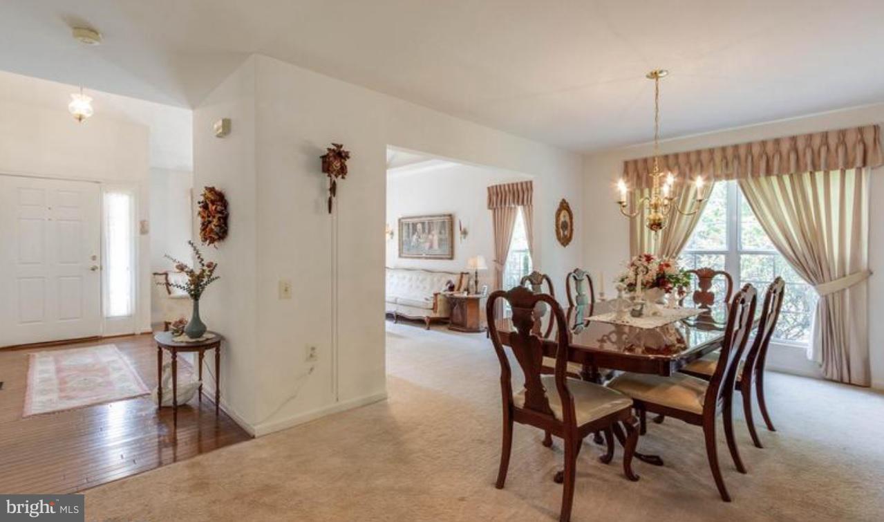 FOXRIDGE - Residential Lease