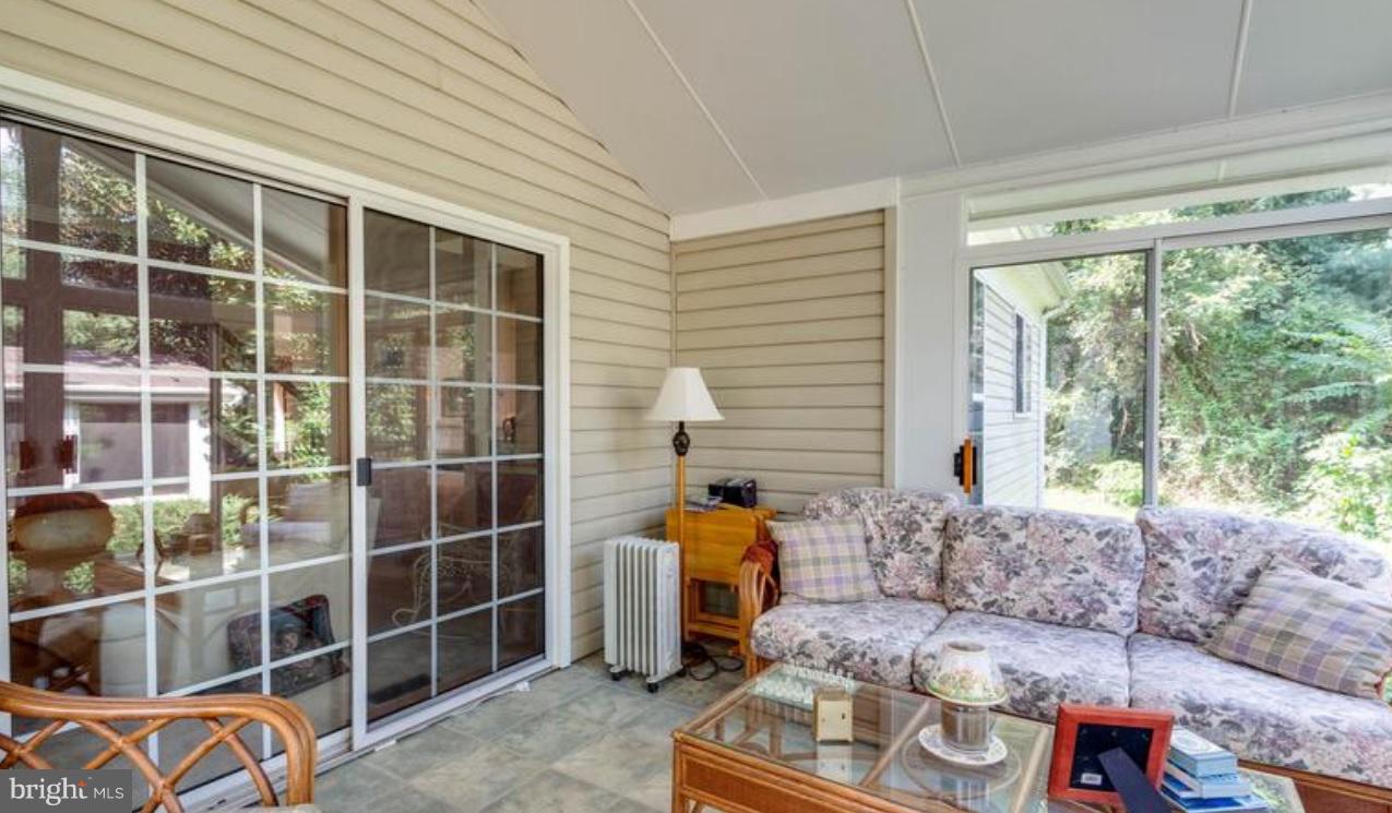 FOXRIDGE - Residential Lease