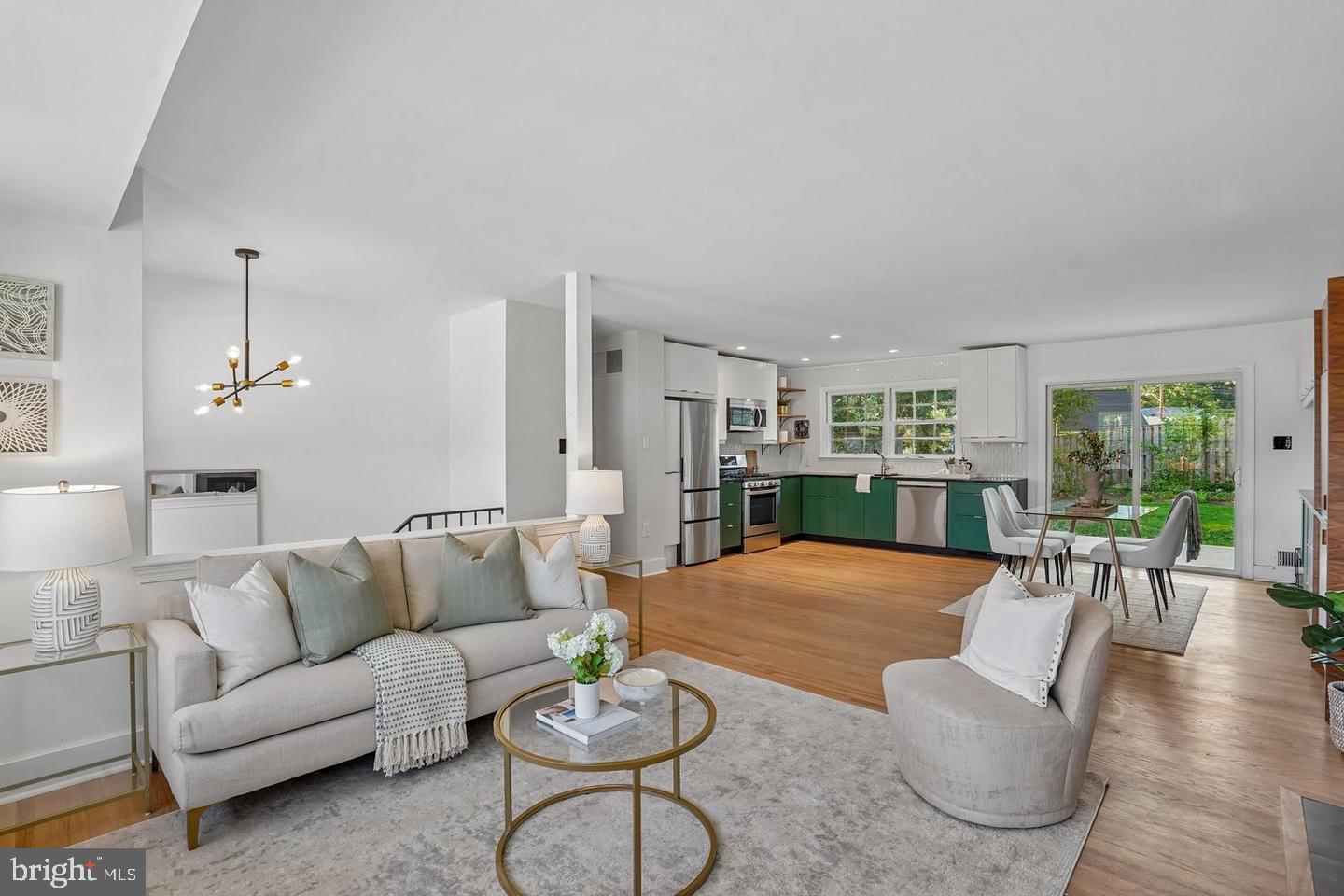 10316 MONROE COURT