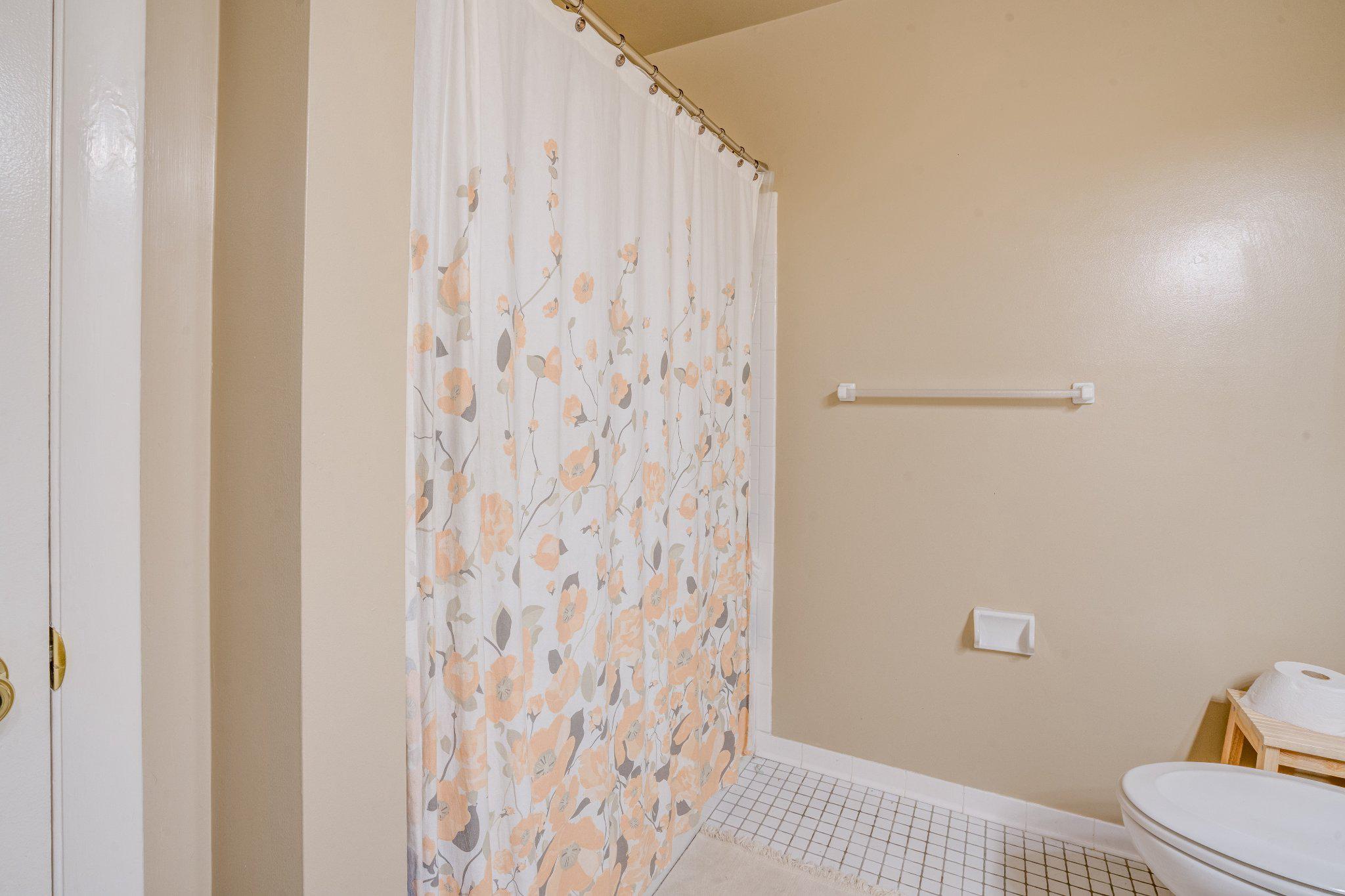 BRADDOCK ESTATES - Residential