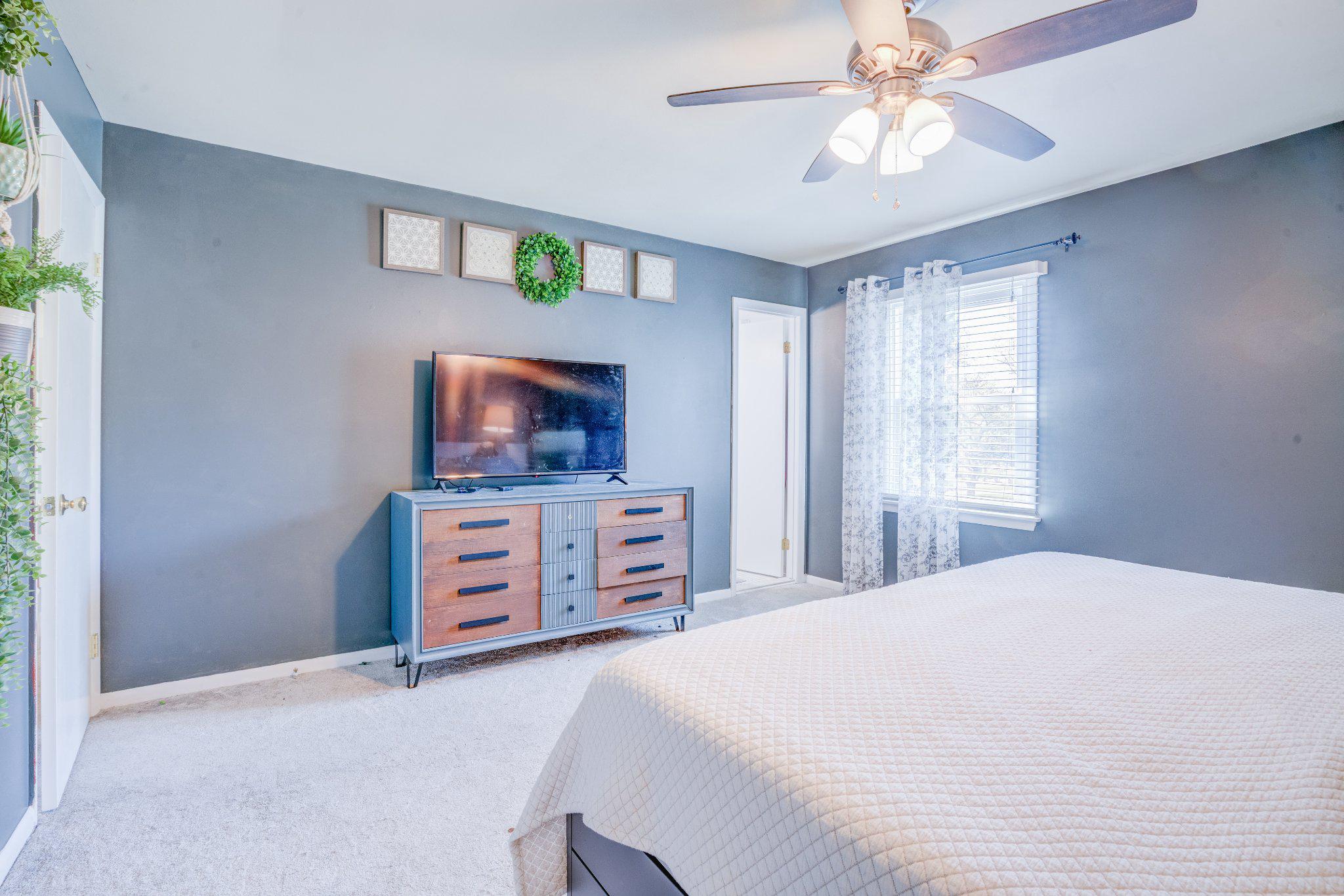 BRADDOCK ESTATES - Residential